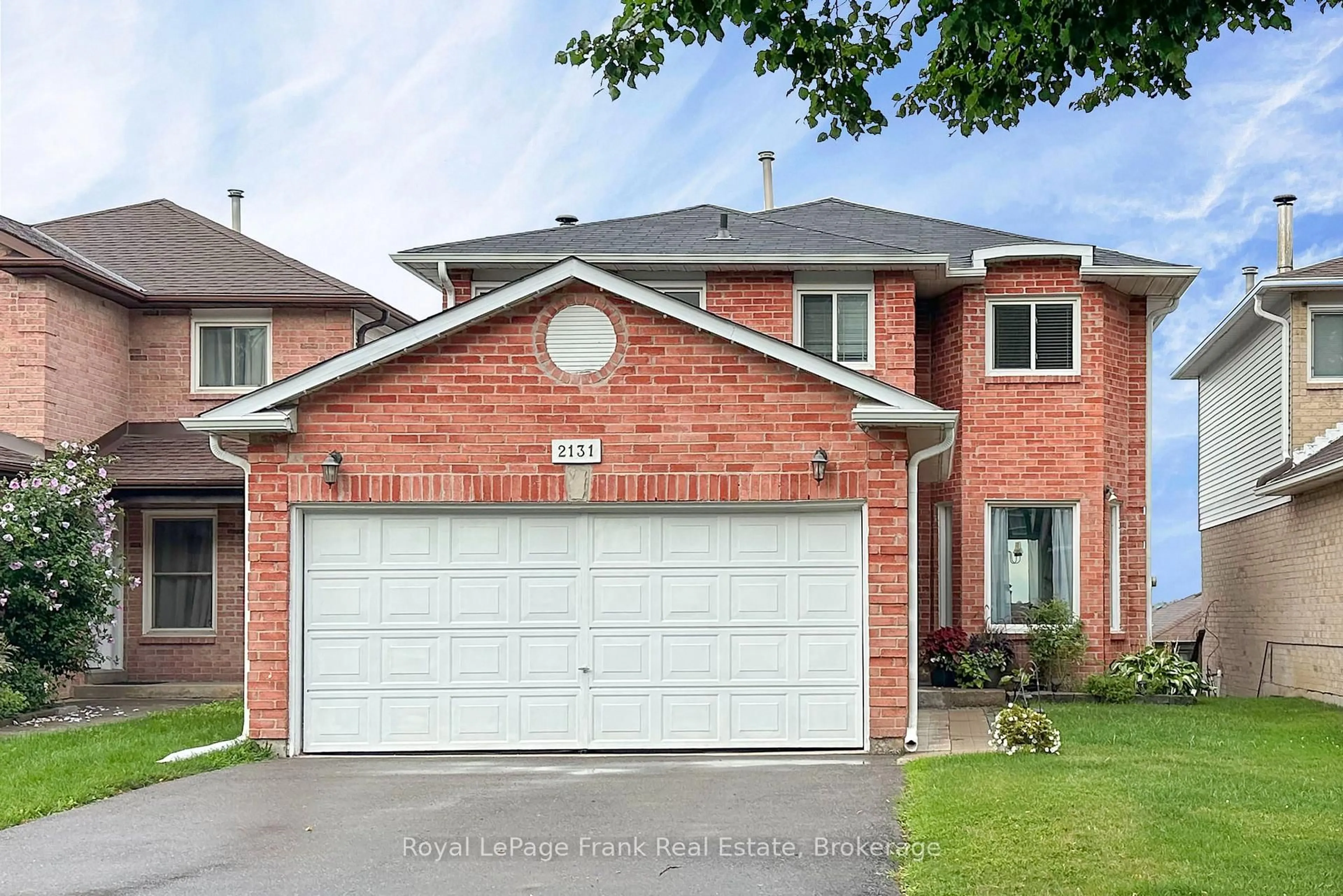 Home with brick exterior material, street for 2131 Theoden Crt, Pickering Ontario L1X 1Z9
