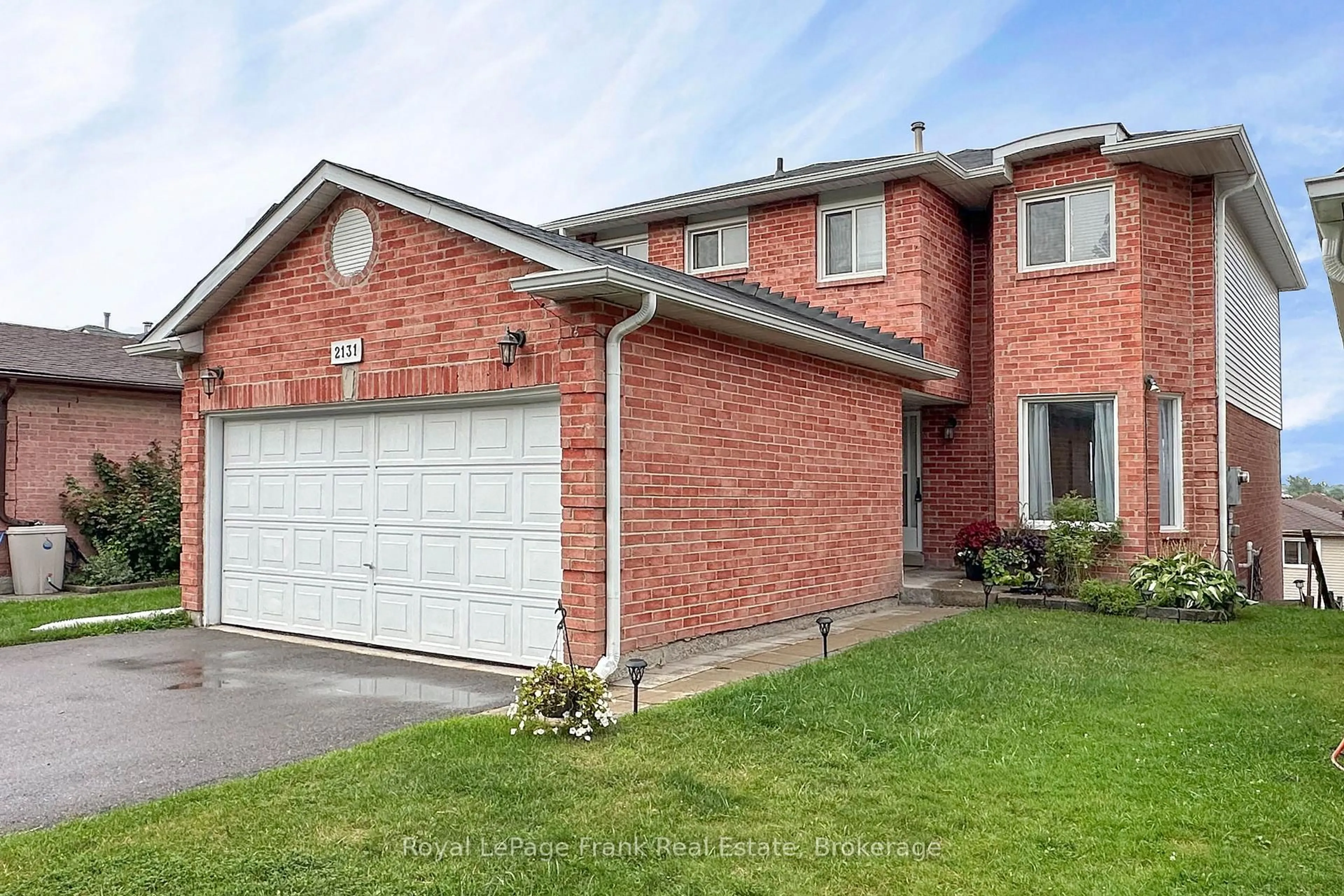 Home with brick exterior material, street for 2131 Theoden Crt, Pickering Ontario L1X 1Z9