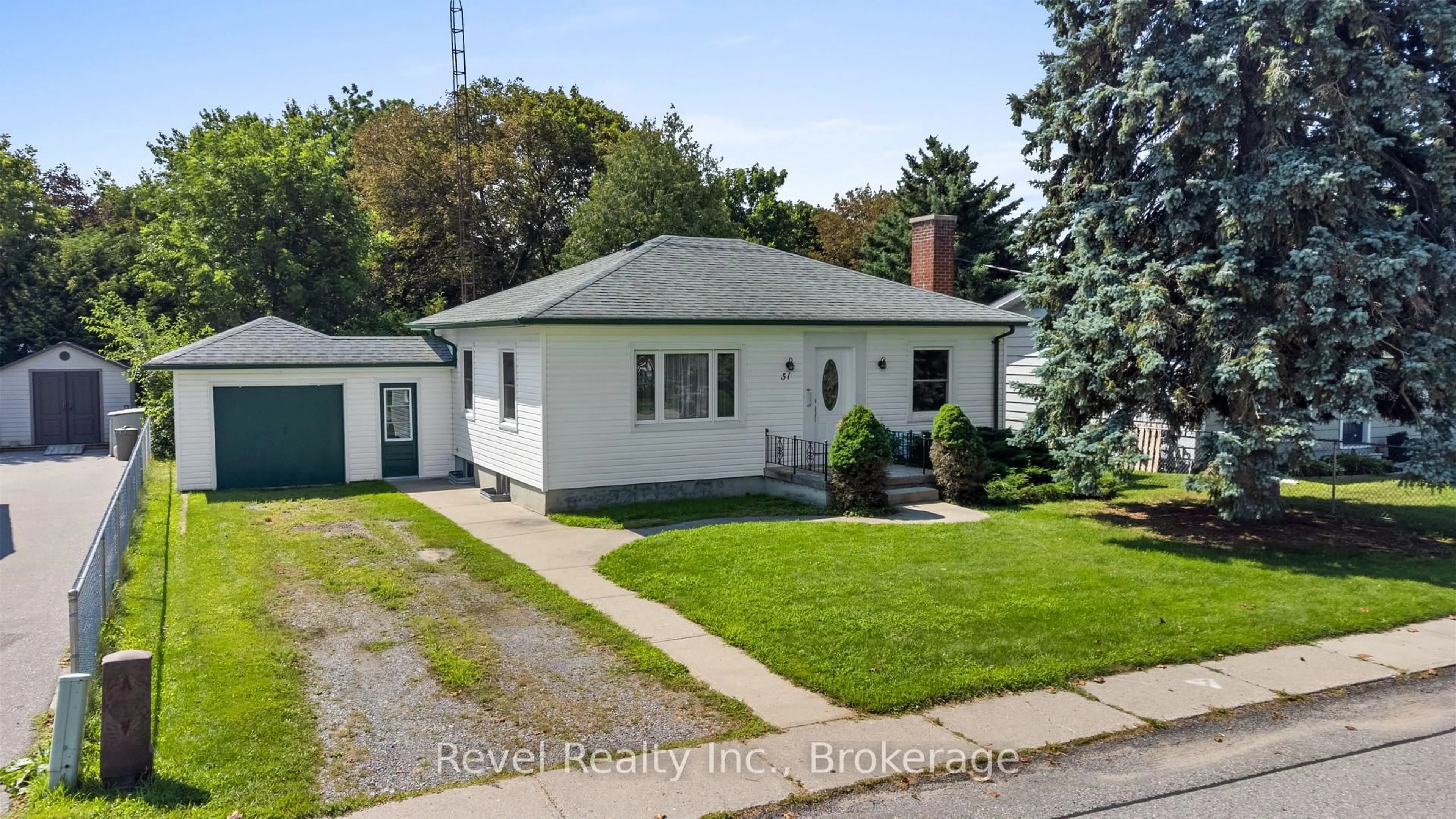 Unknown for 51 Cobbledick St, Clarington Ontario L1B 1L9