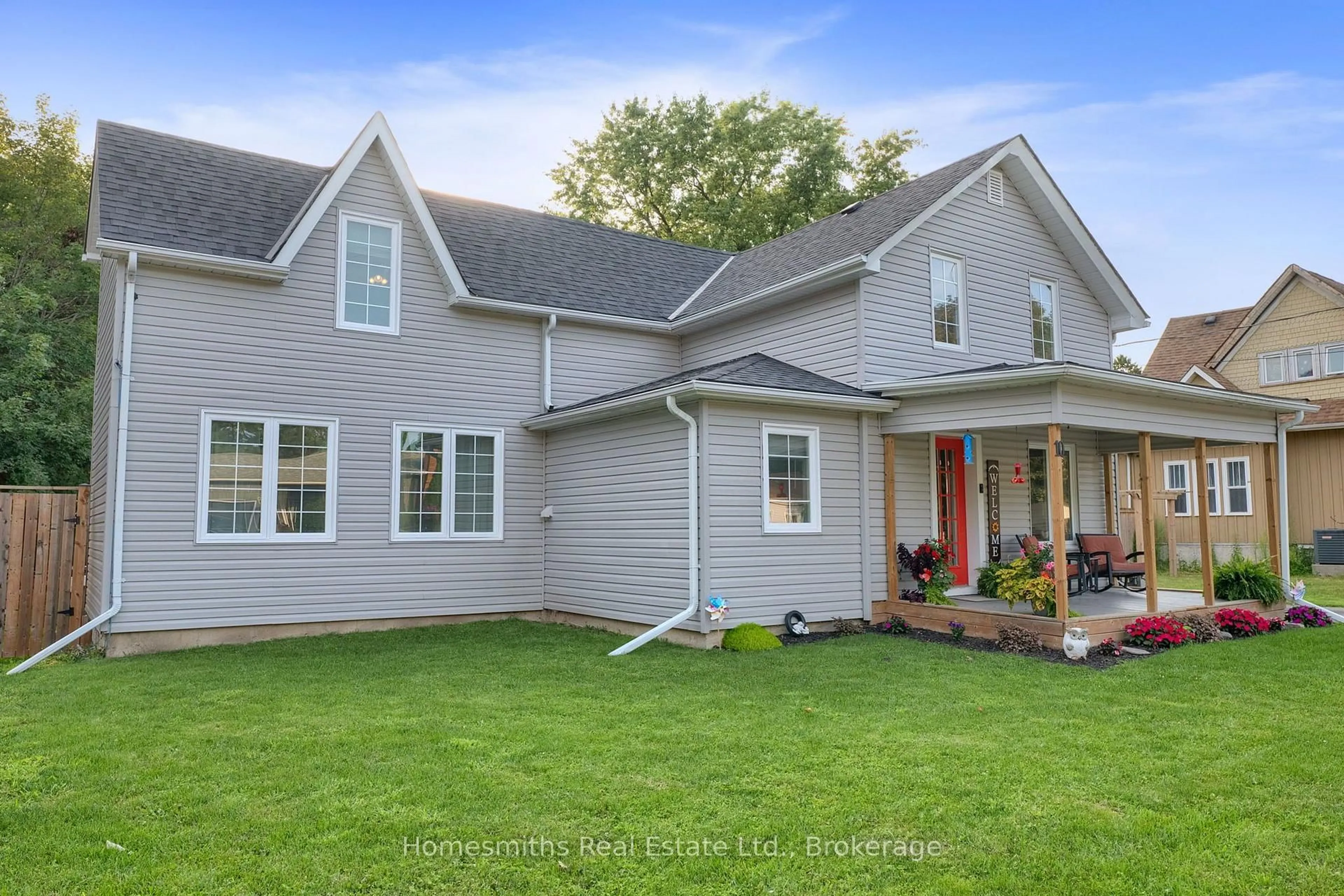 Home with vinyl exterior material, unknown for 10 Church St, Clarington Ontario L0B 1M0