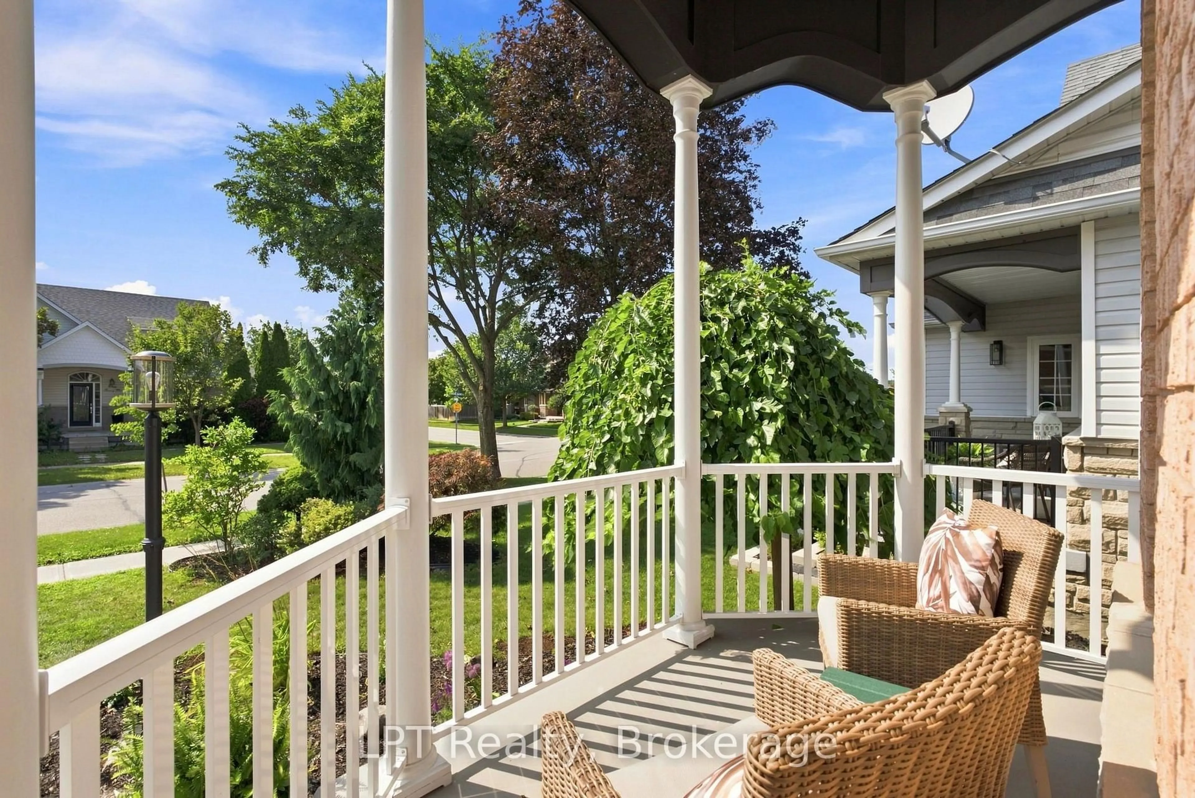 Patio, water/lake/river/ocean view for 87 Darius Harns Dr, Whitby Ontario L1M 2G2