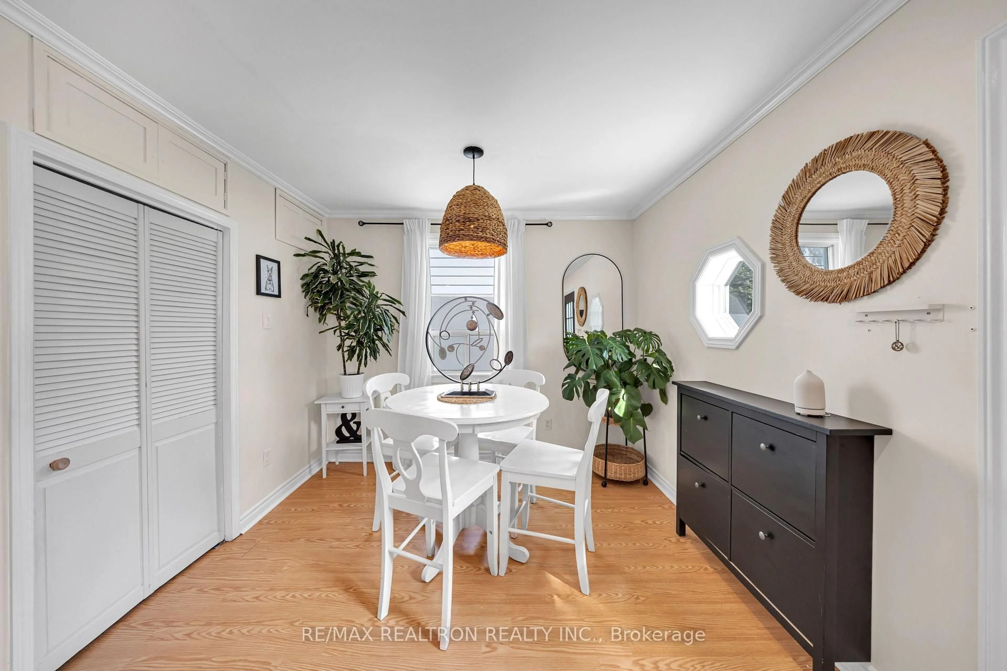 Dining room, unknown for 60 Dorset Rd, Toronto Ontario M1M 2S7