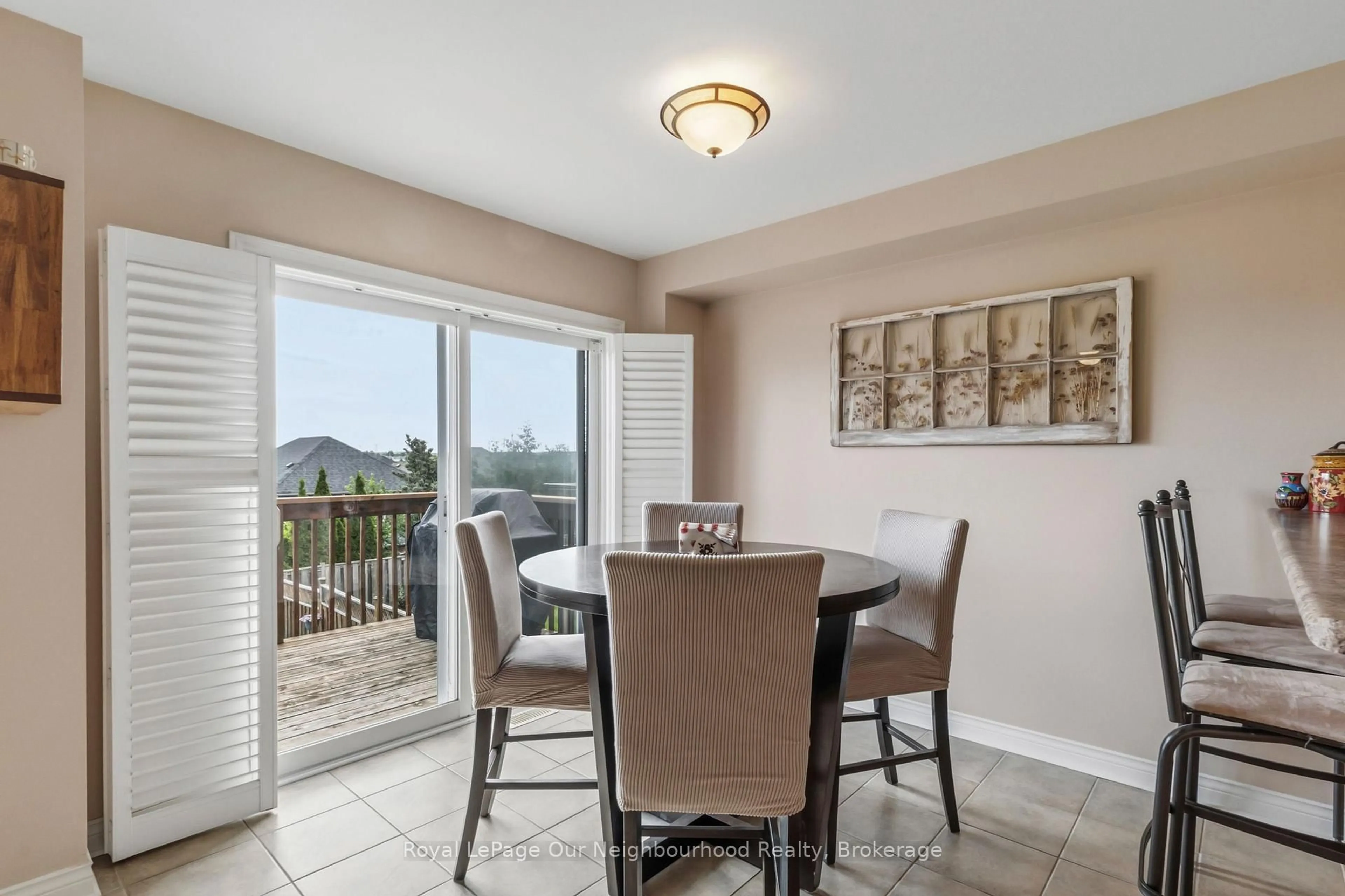 Dining room, ceramic/tile floor for 16 Nobbs Dr, Ajax Ontario L1T 4L9