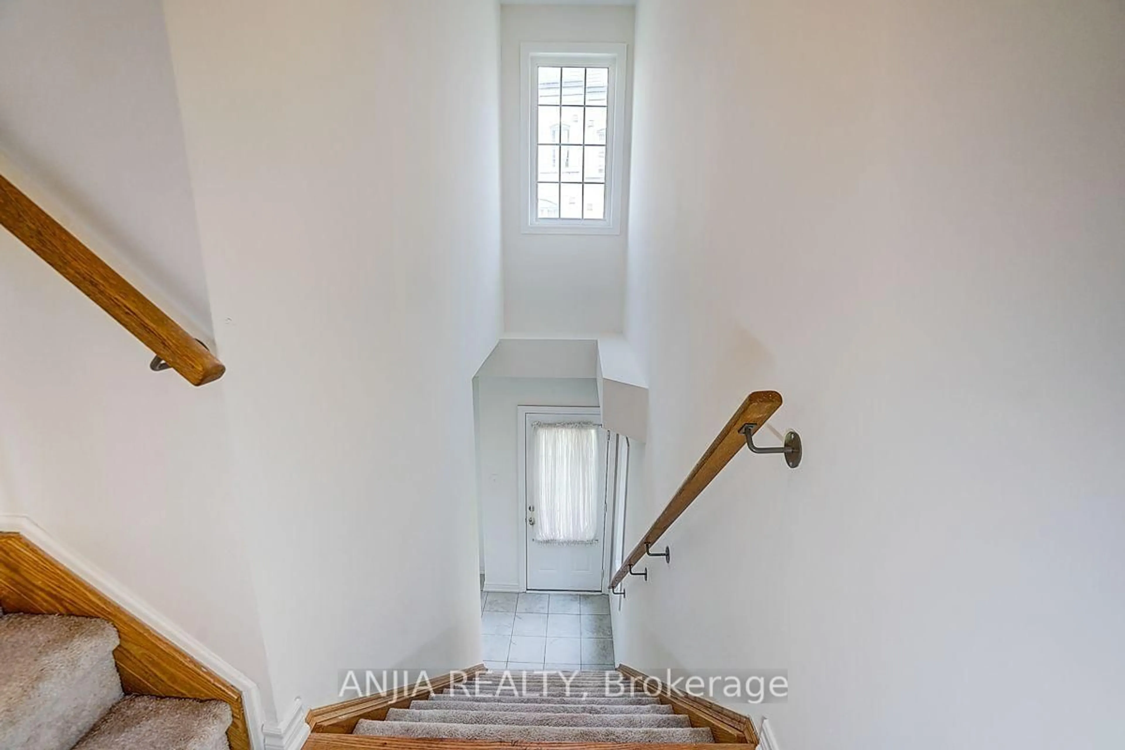 Unknown for 2641 Eaglesham Path, Oshawa Ontario L1L 0M7