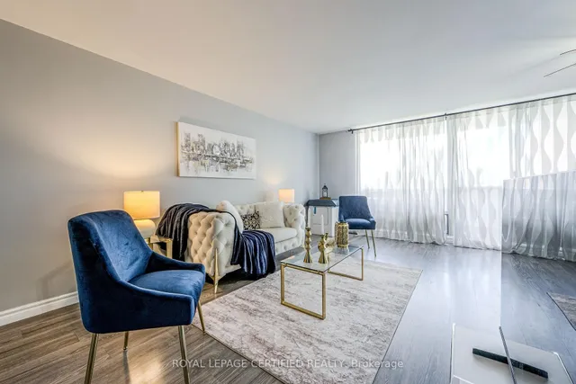 1 Massey Sq #1208, Toronto 4