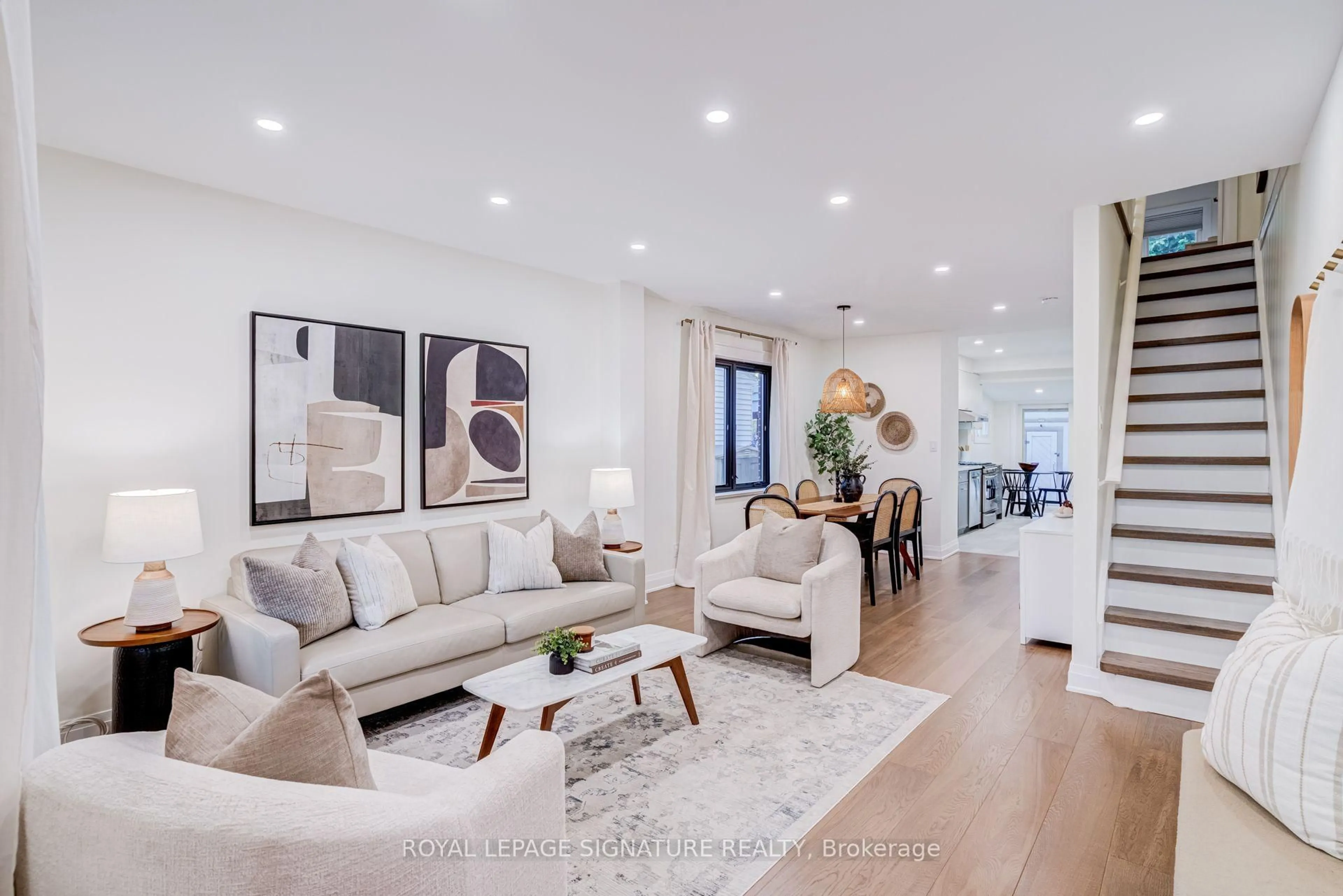 Living room with furniture, unknown for 222 Queensdale Ave, Toronto Ontario M4C 2B2