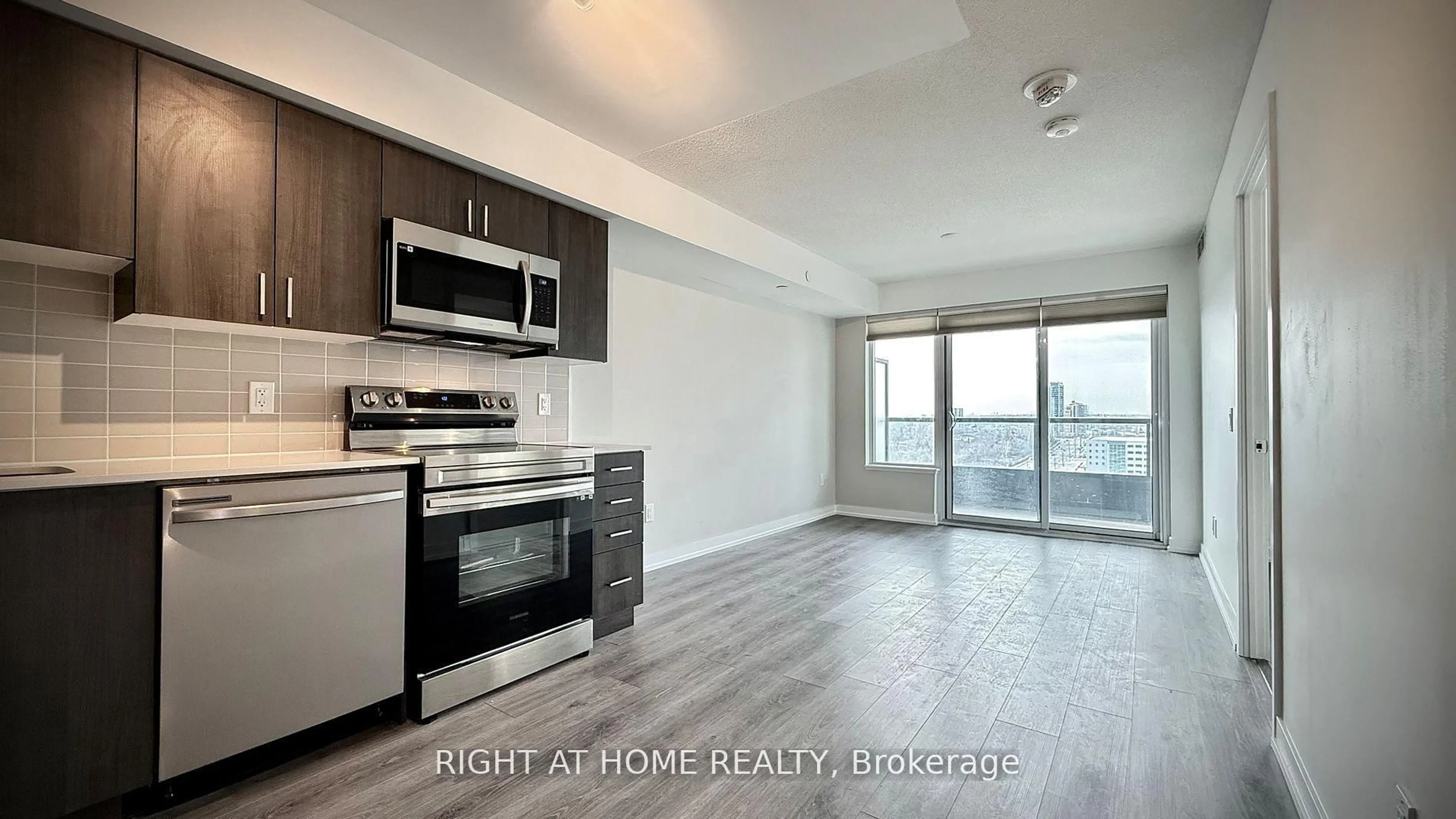 Unknown for 1480 Bayly St #1202, Pickering Ontario L1W 3R5