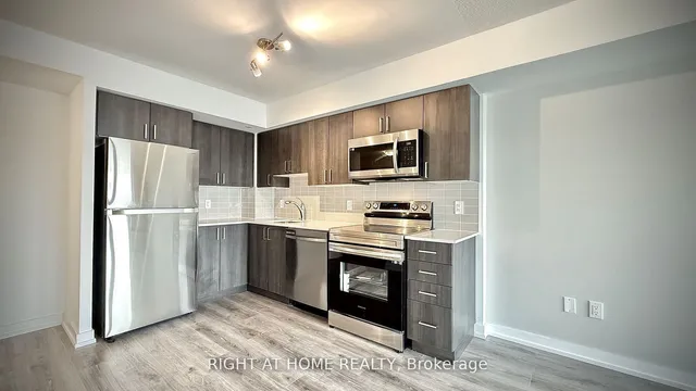 1480 Bayly St #1202, Pickering 5