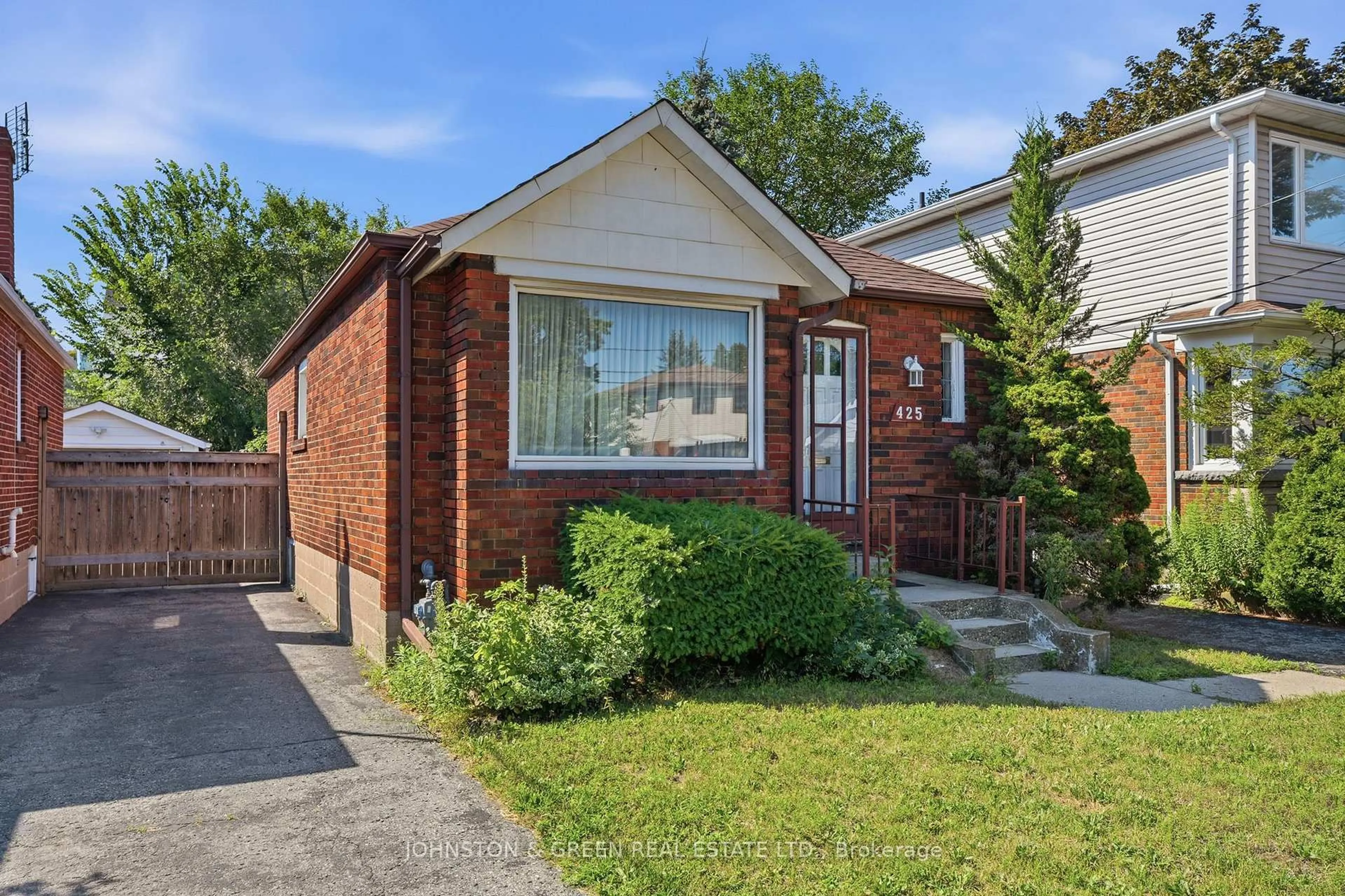 Home with brick exterior material, street for 425 O'Connor Dr, Toronto Ontario M4J 2W5