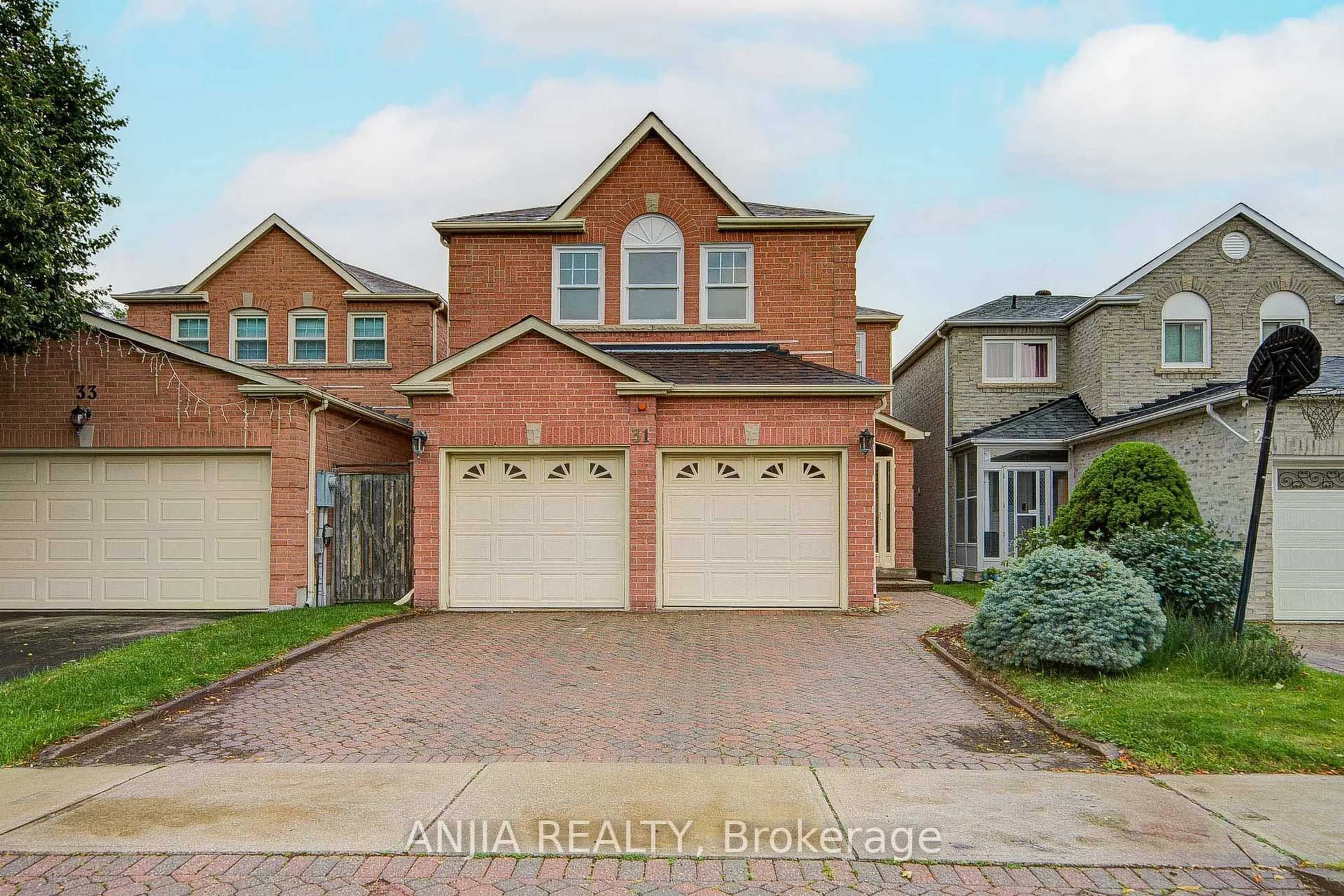 Home with brick exterior material, street for 31 Shallowford Crt, Toronto Ontario M1V 5G6
