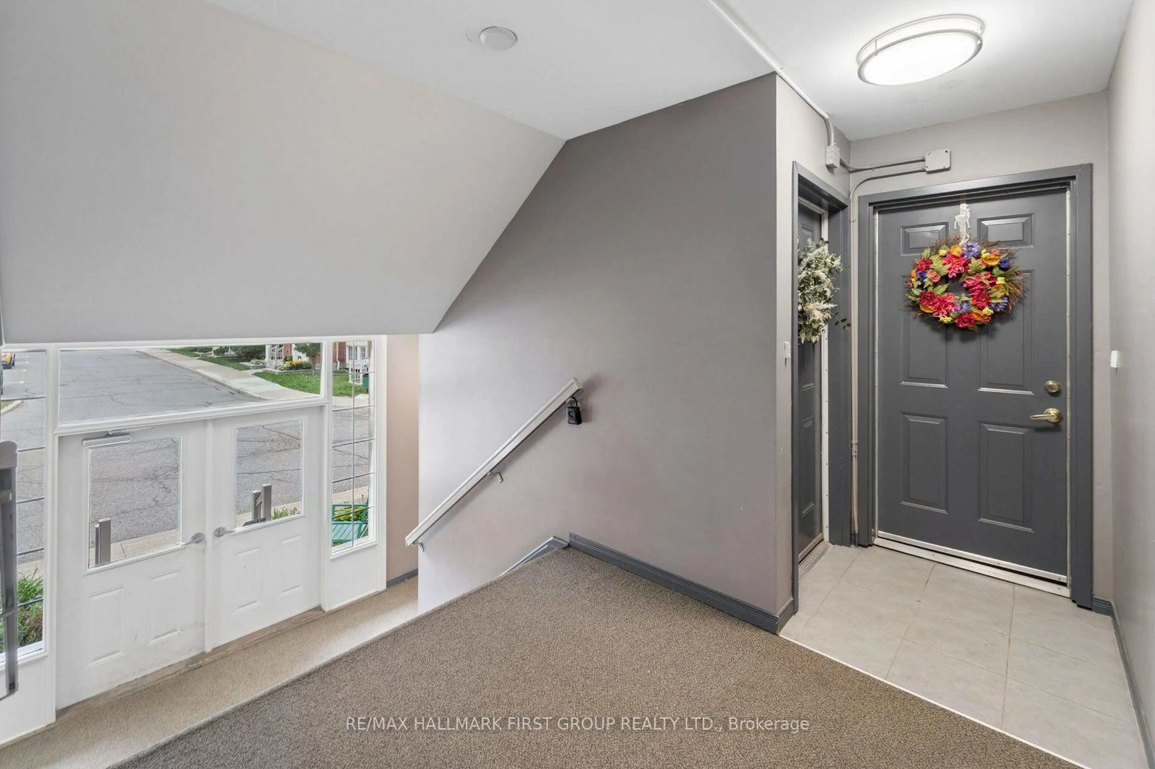 Indoor foyer for 8 Petra Way #2, Whitby Ontario L1R 0A6