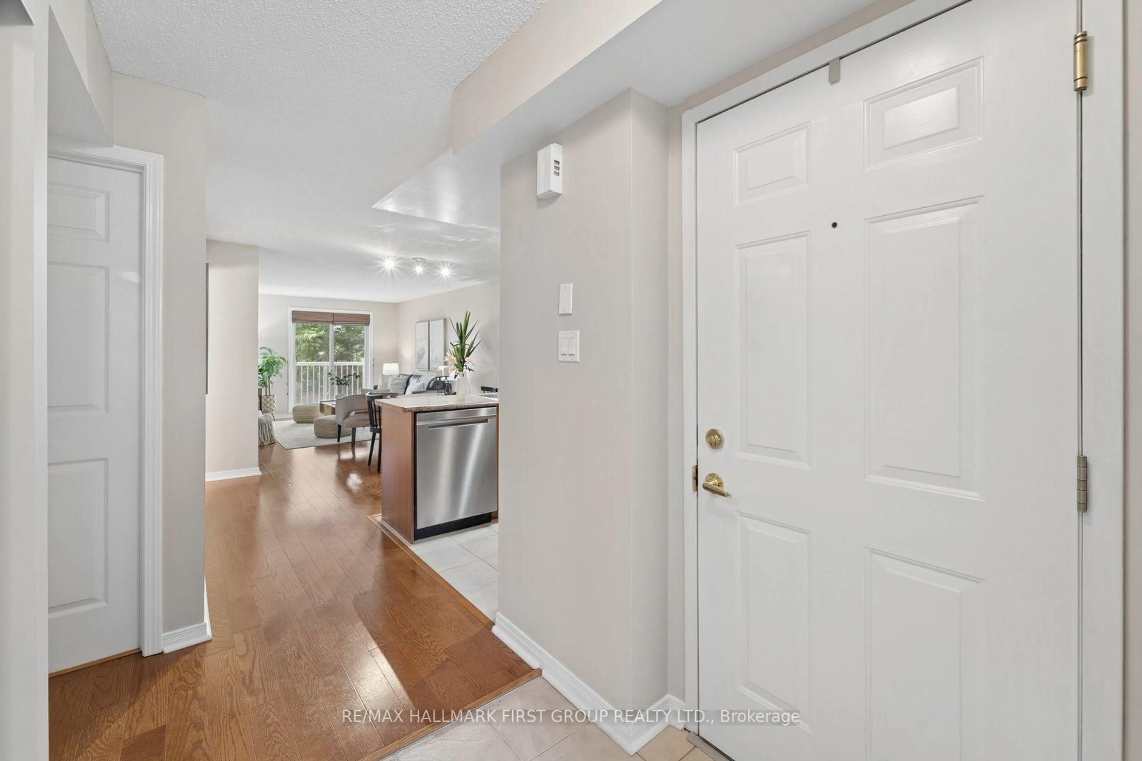 Indoor entryway for 8 Petra Way #2, Whitby Ontario L1R 0A6