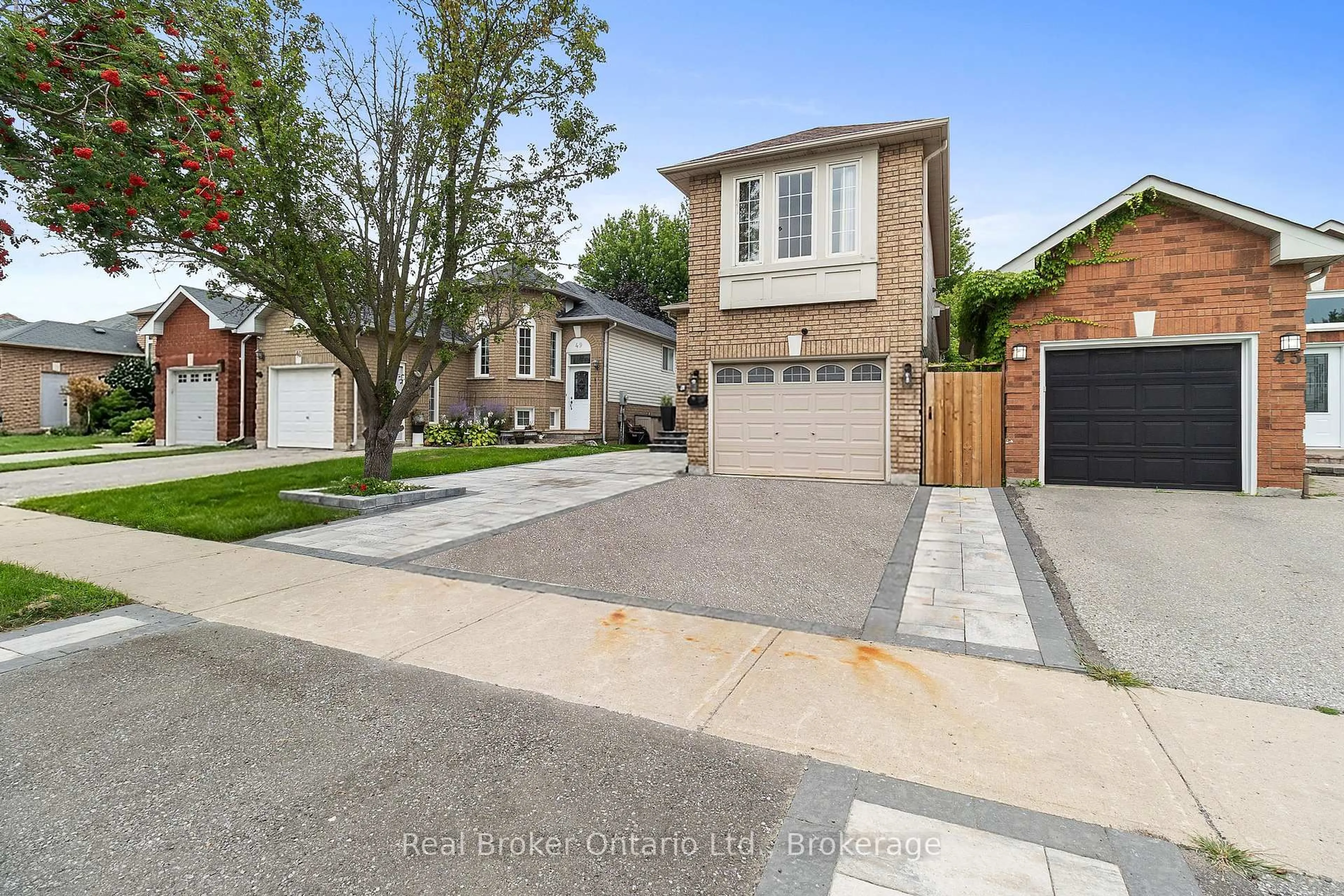 Home with brick exterior material, street for 47 Willey Dr, Clarington Ontario L1C 4Z6