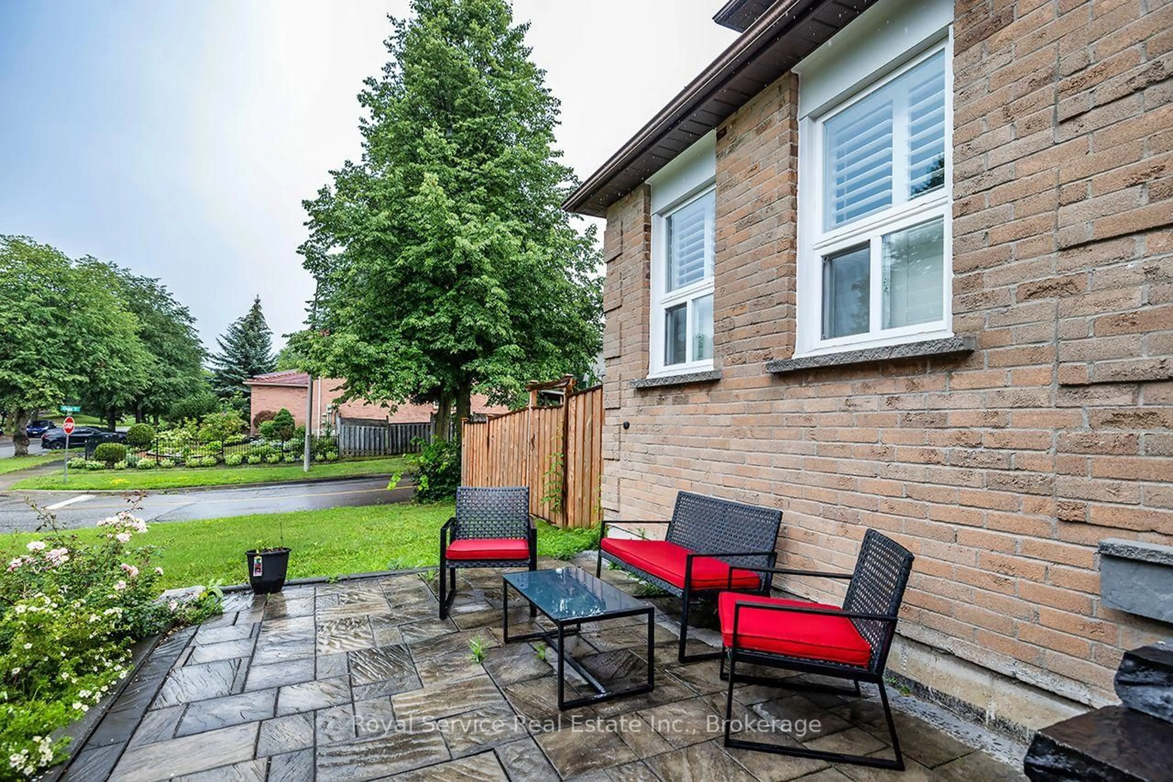 Patio, street for 61 Adams Dr, Ajax Ontario L1S 5V2