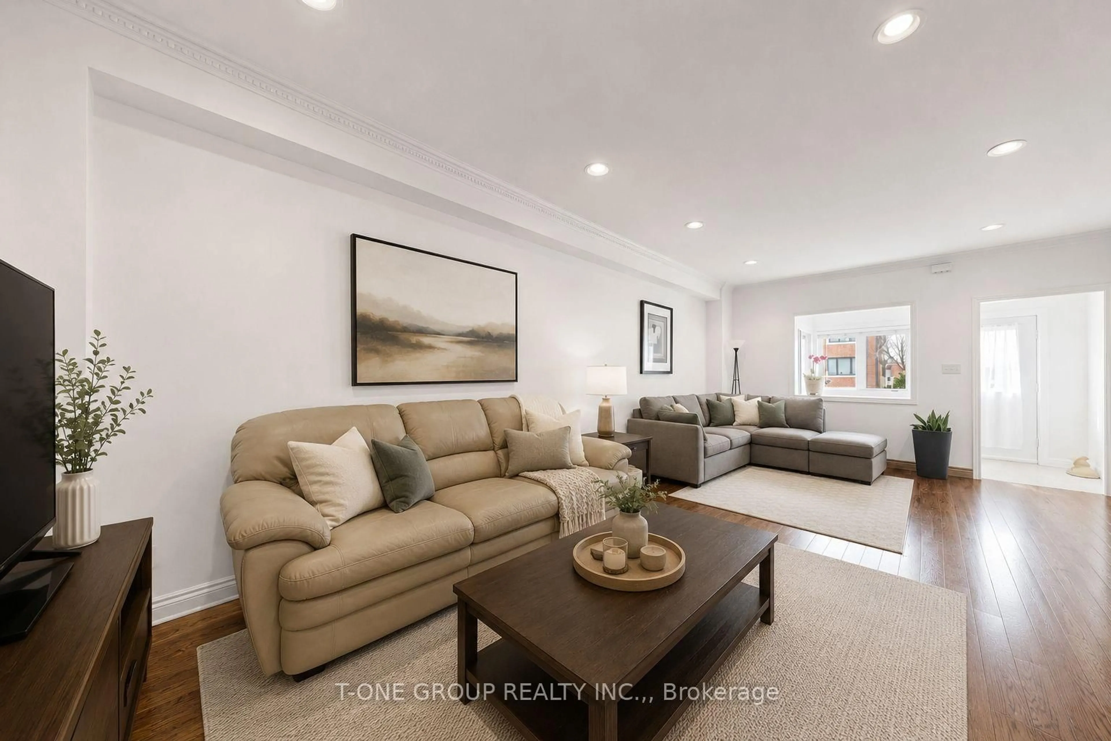 Living room with furniture, unknown for 41 Madelaine Ave, Toronto Ontario M1L 2X6