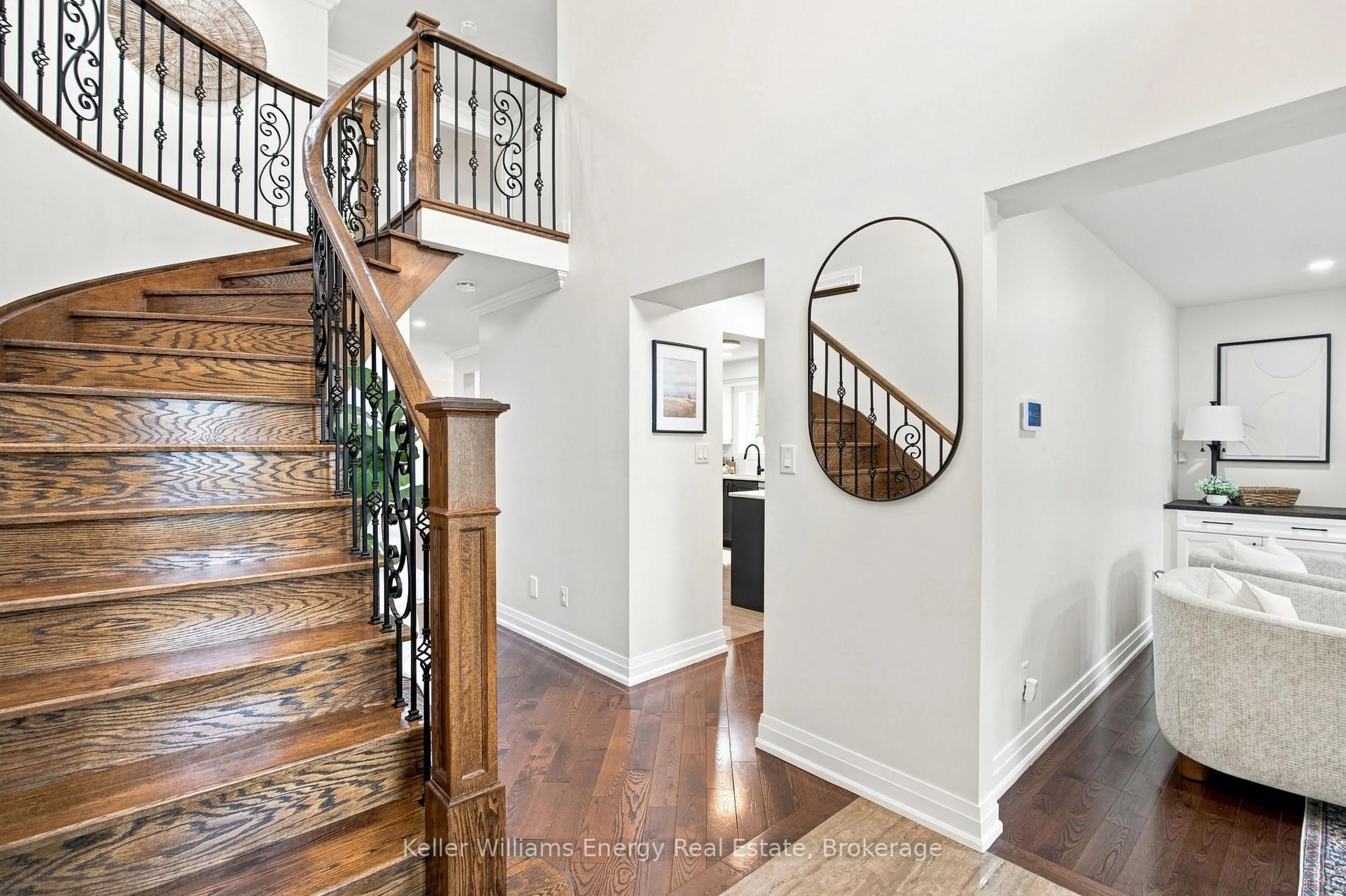Unknown for 1014 Pinetree Crt, Oshawa Ontario L1K 1P4