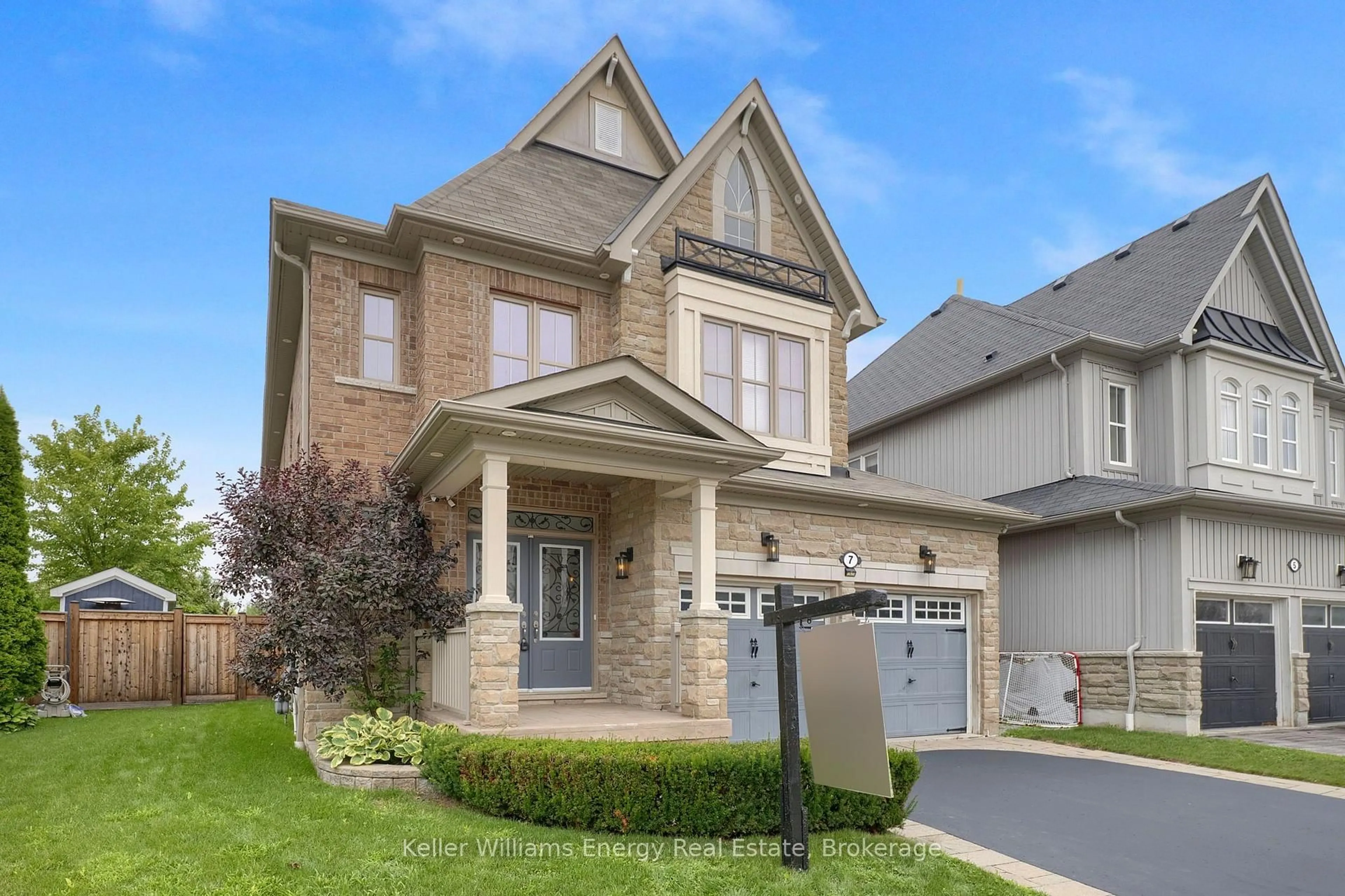Home with brick exterior material, street for 7 Jarrow Cres, Whitby Ontario L1M 0G9