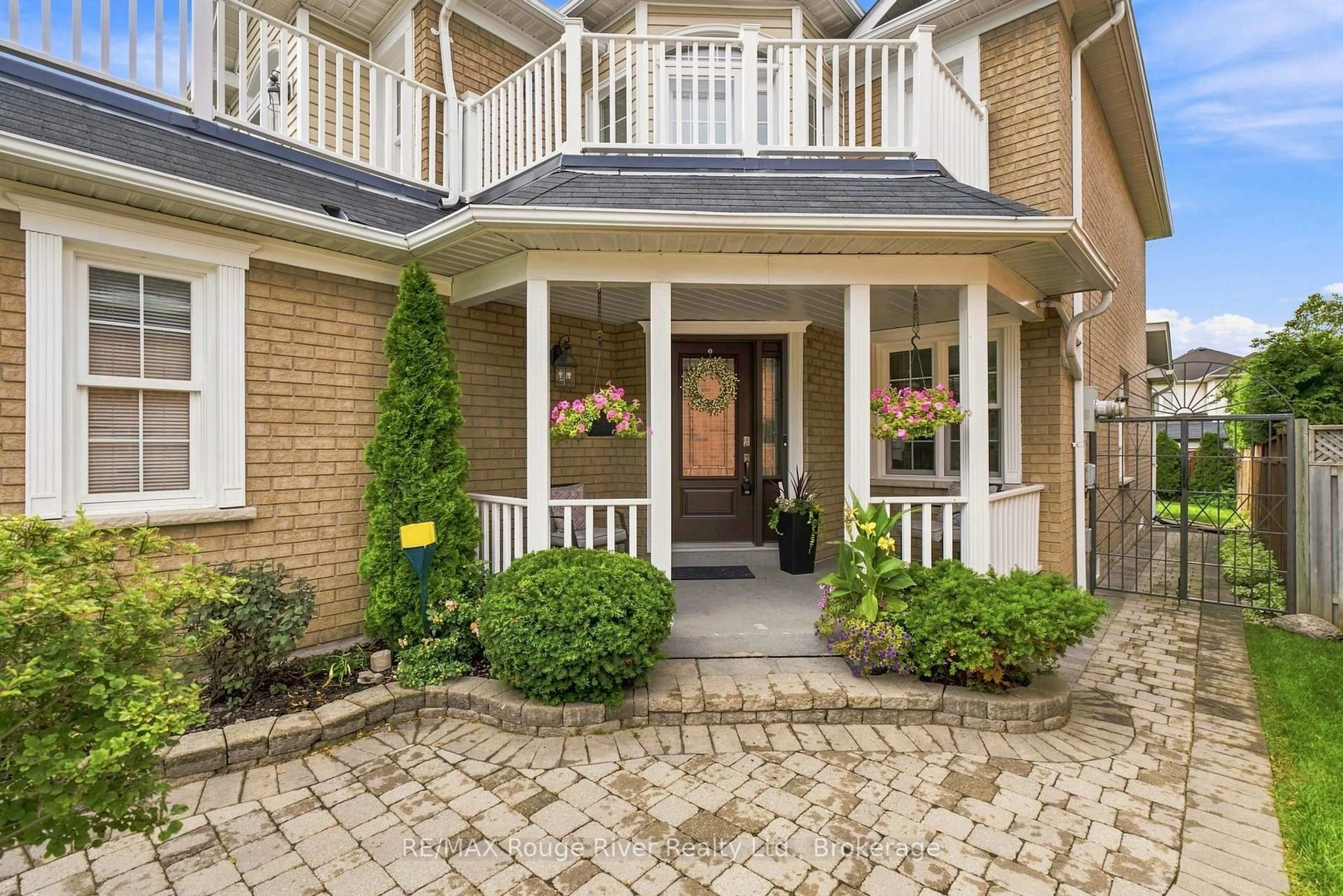 Unknown for 26 Woodlands Ave, Whitby Ontario L1R 2S9