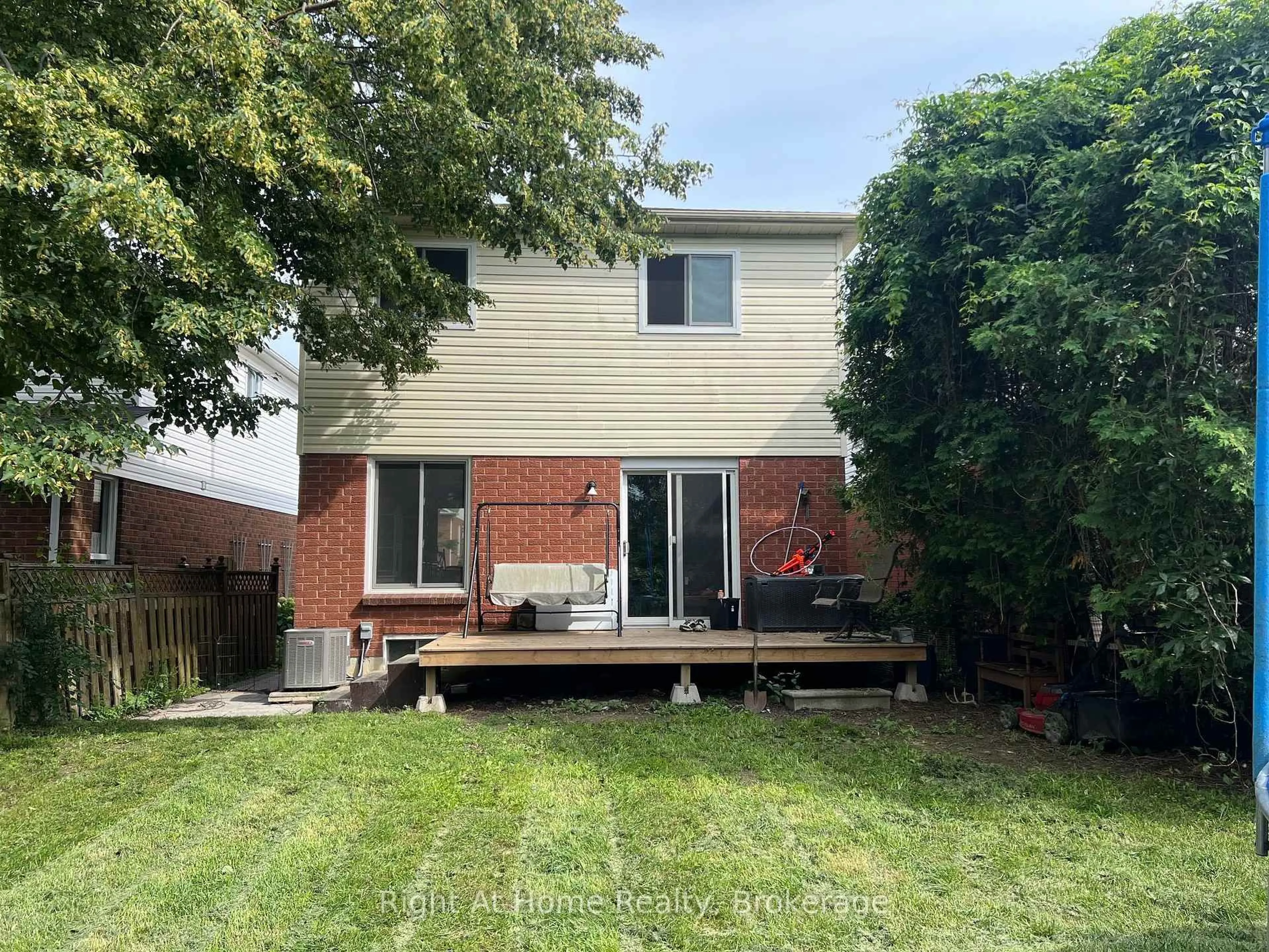 Unknown for 26 Moyse Dr, Clarington Ontario L1E 2V4