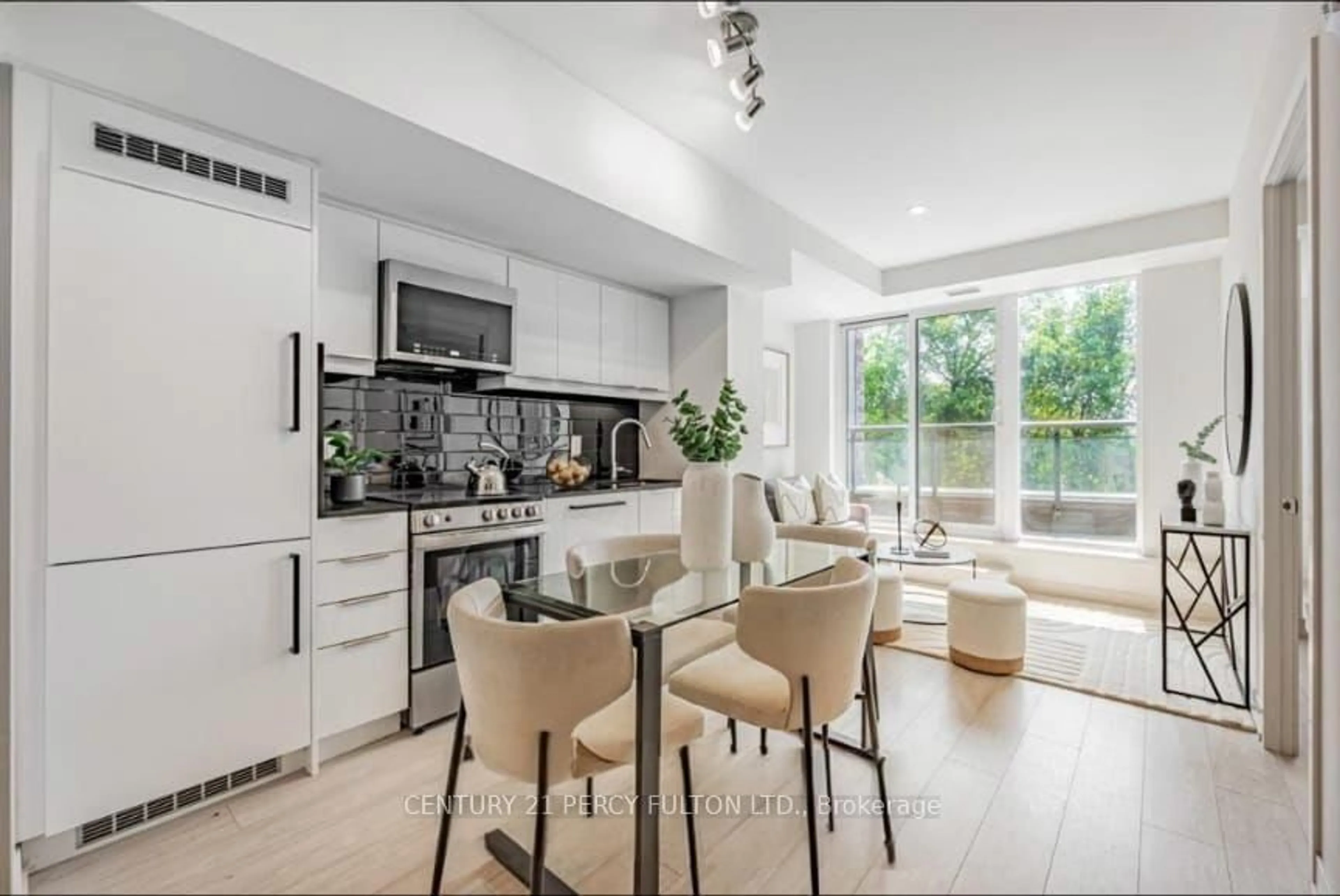 Open concept kitchen, ceramic/tile floor for 90 Glen Everest Rd #318, Toronto Ontario M1N 1T7