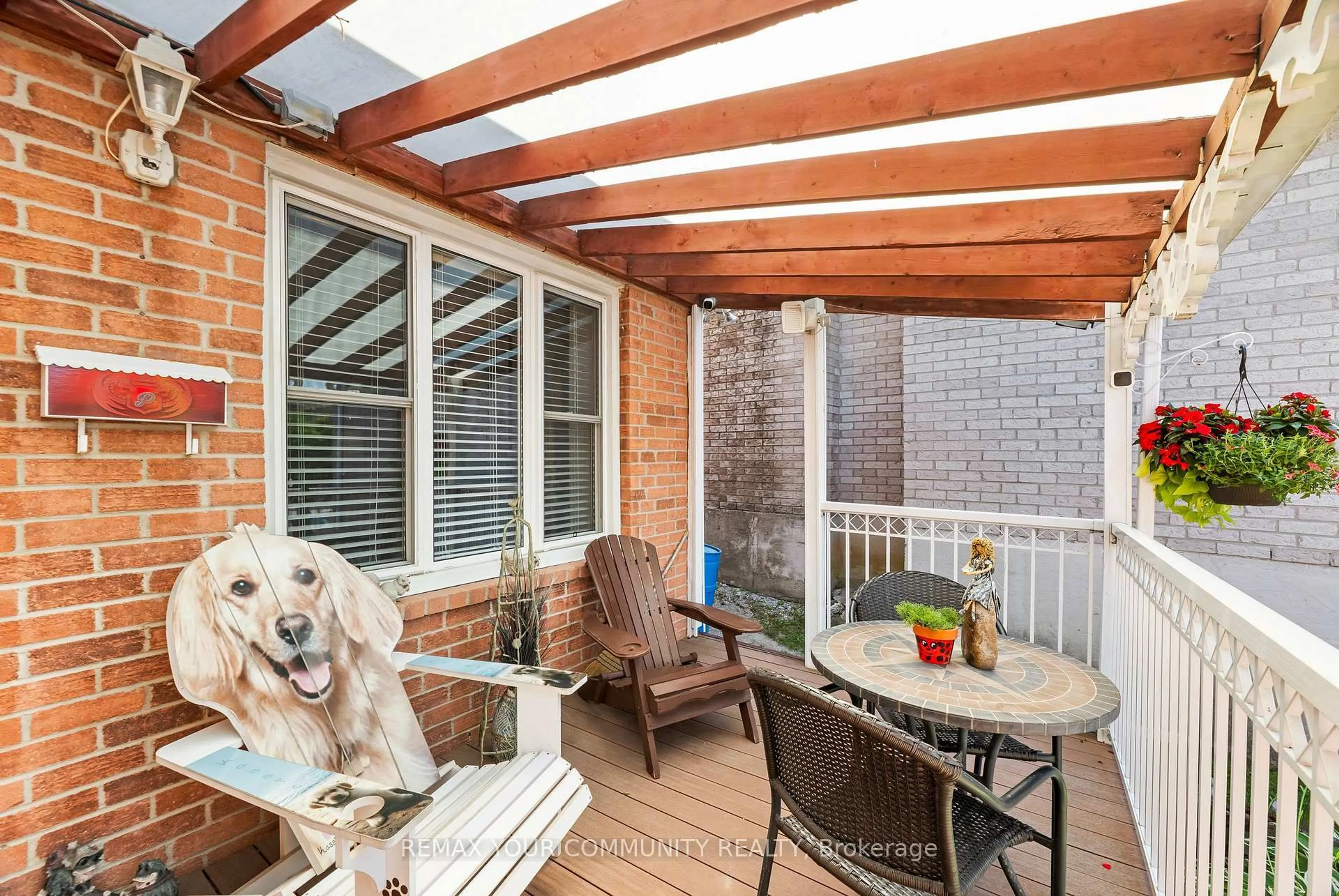 Patio, street for 5 Dale Rd, Ajax Ontario L1S 5W4