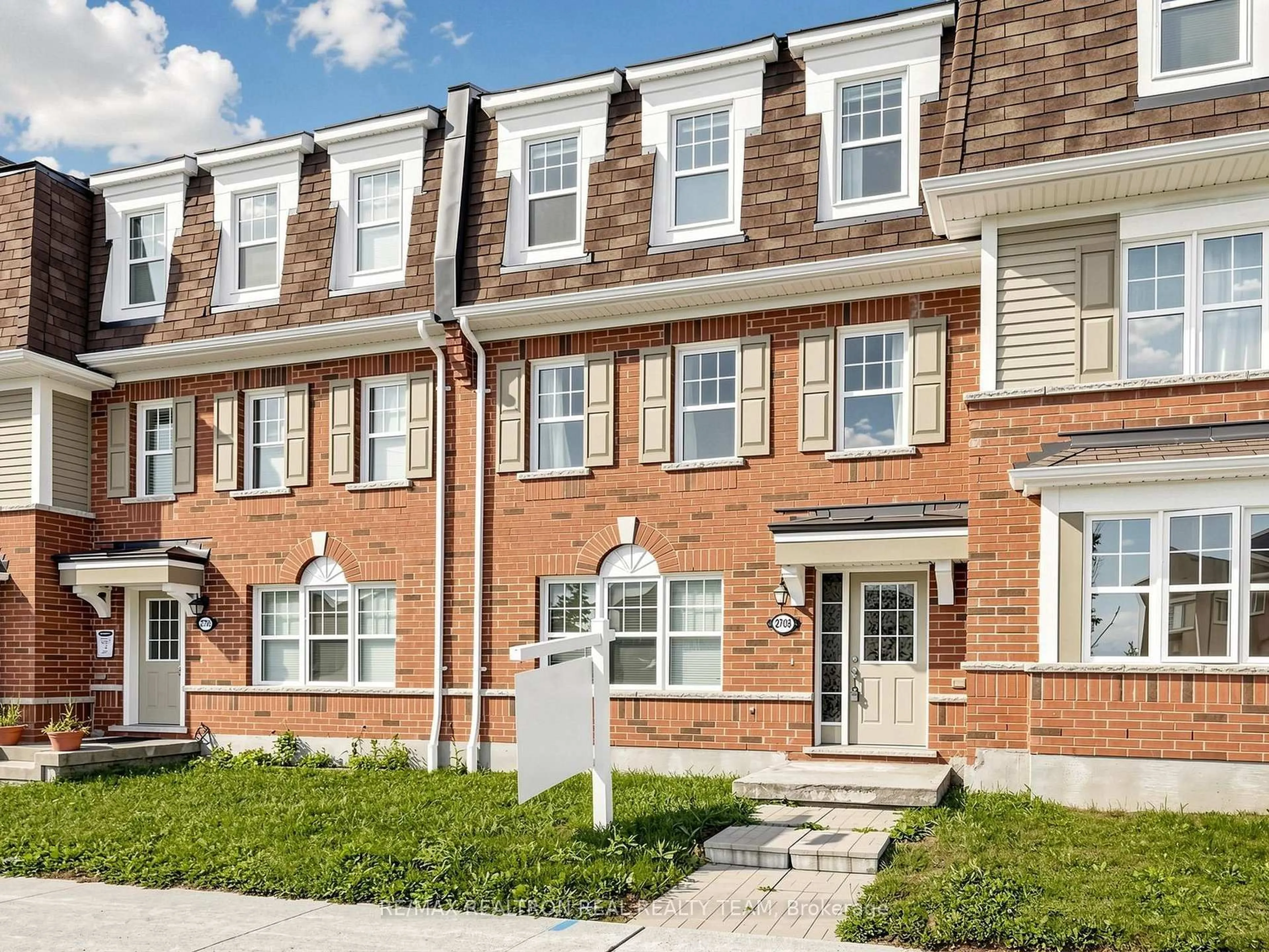 Home with brick exterior material, street for 2708 Burkholder Dr, Pickering Ontario L1X 0G2