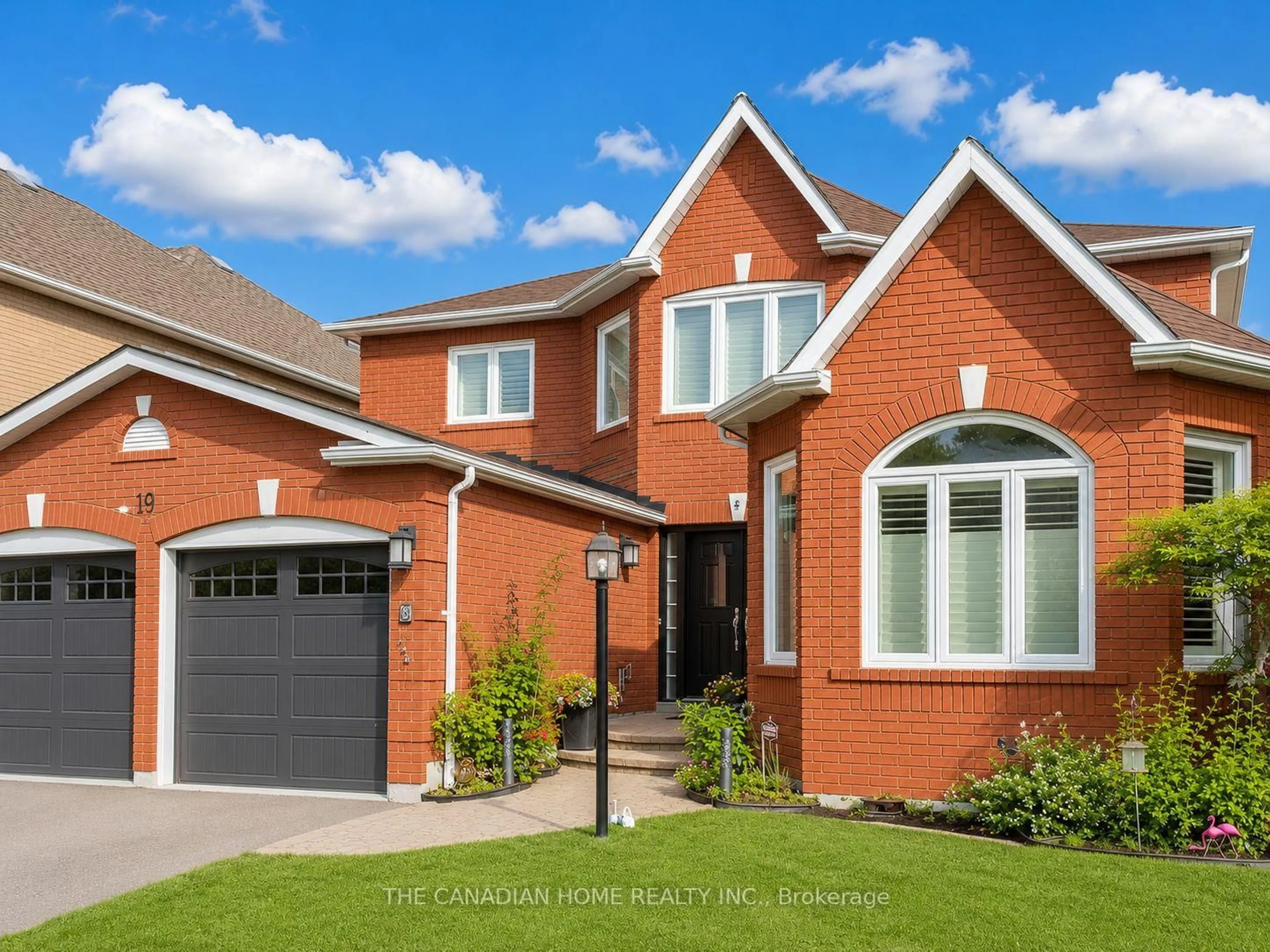 Home with brick exterior material, street for 19 Wigston Crt, Whitby Ontario L1R 2B9
