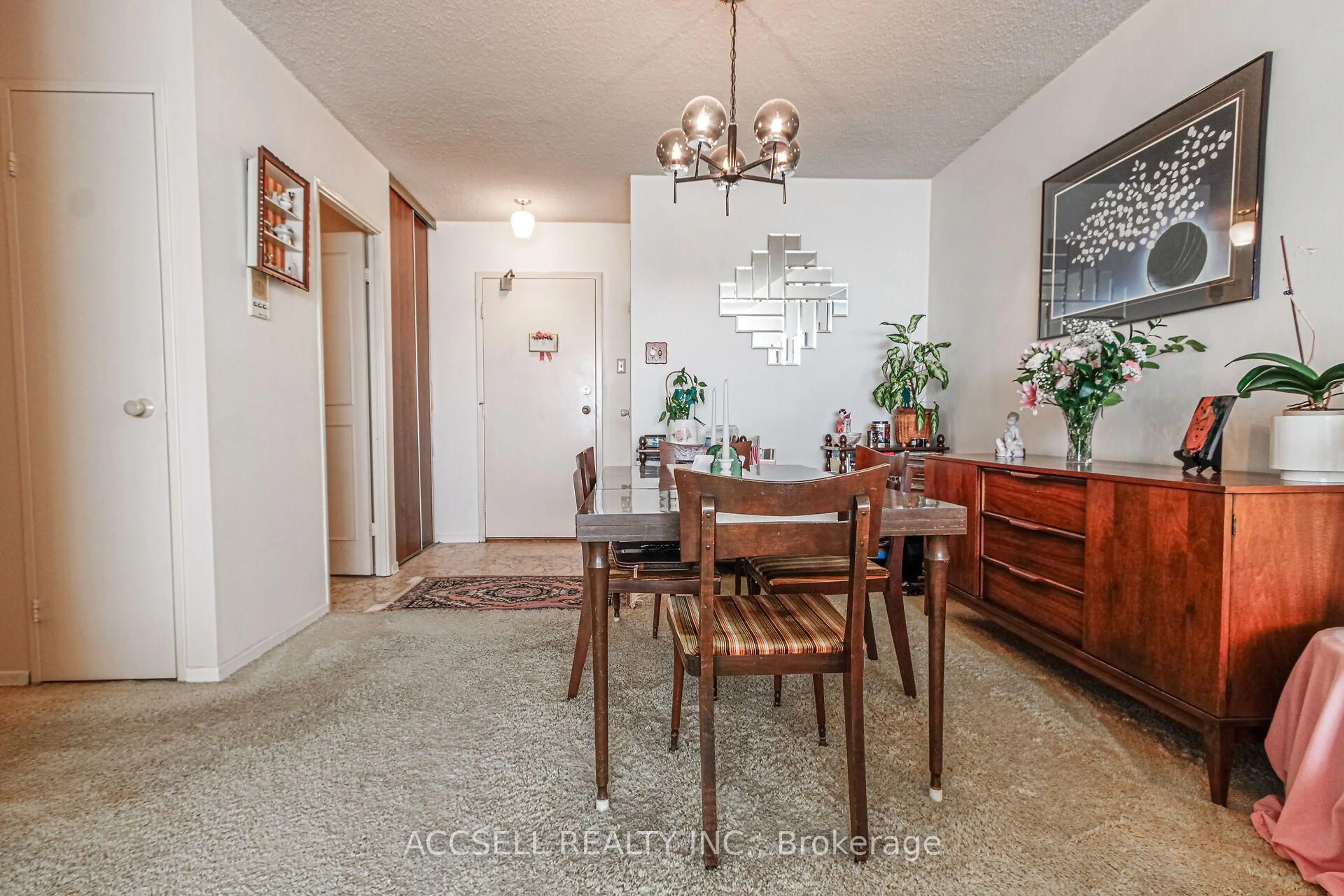 Dining room, unknown for 45 silver springs Blvd, Toronto Ontario M1V 1R2