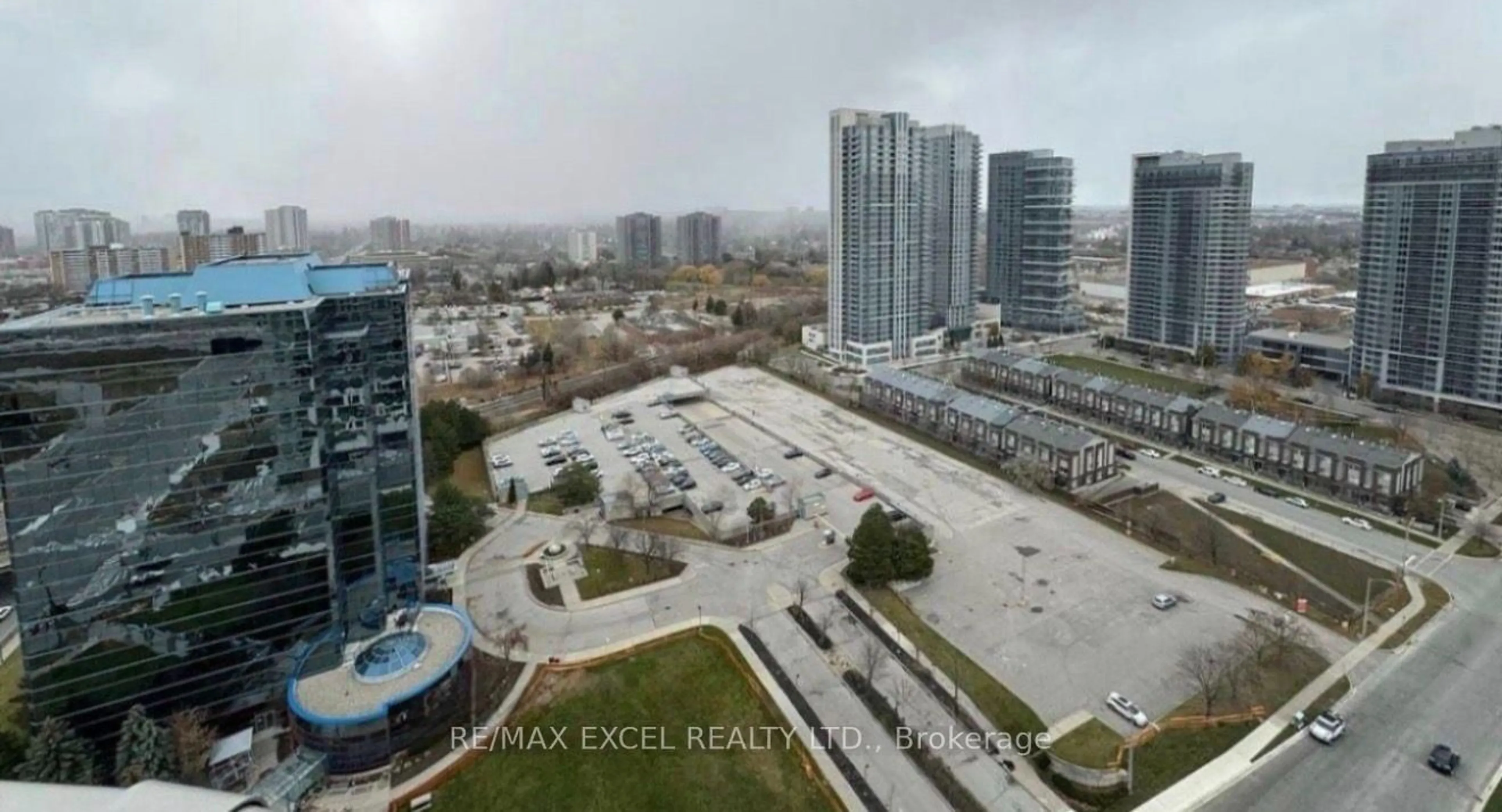 A pic from outside/outdoor area/front of a property/back of a property/a pic from drone, city buildings view from balcony for 2031 Kennedy Rd #3221, Toronto Ontario M1T 0B8