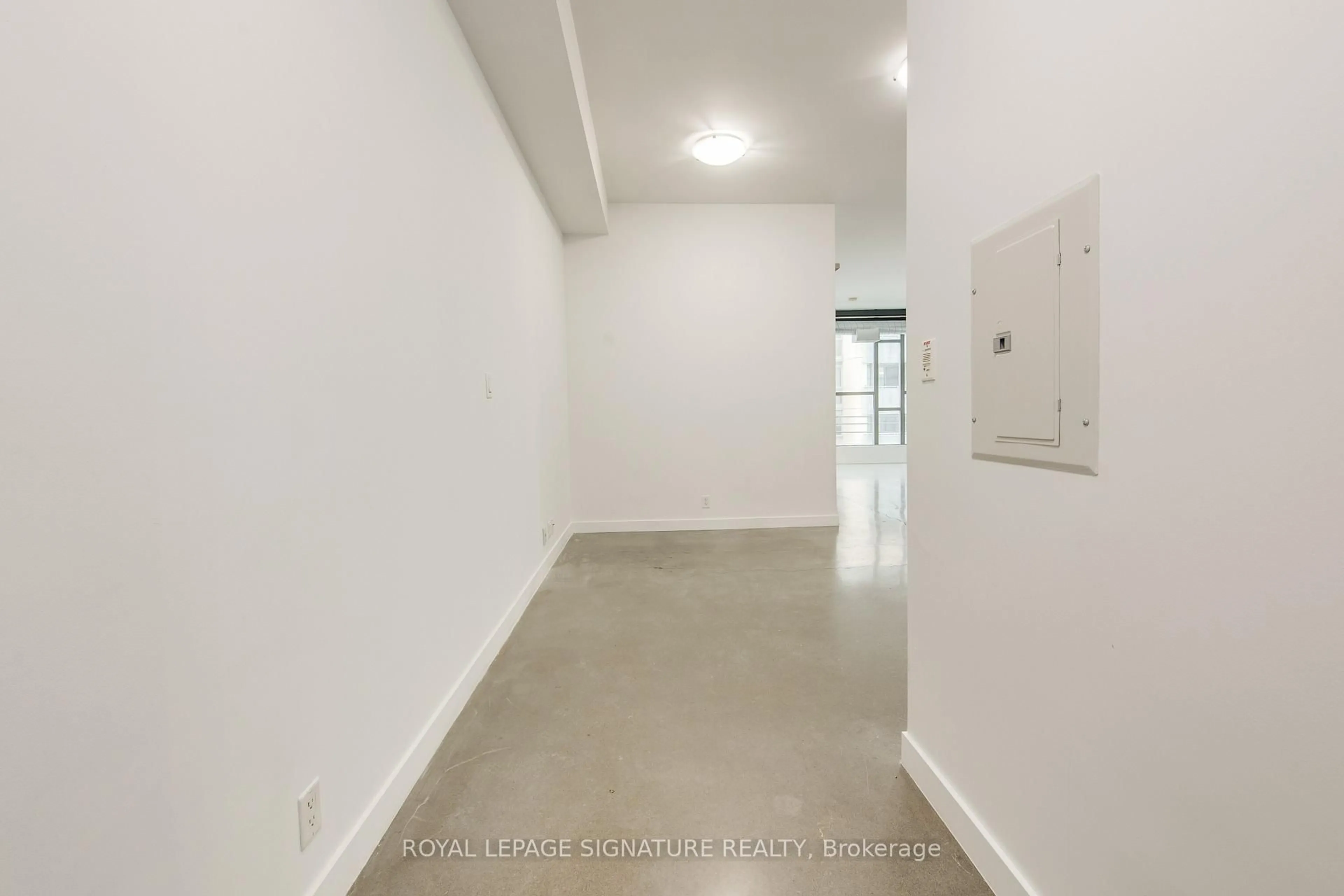 Unknown for 625 Queen St #211, Toronto Ontario M4M 1G7
