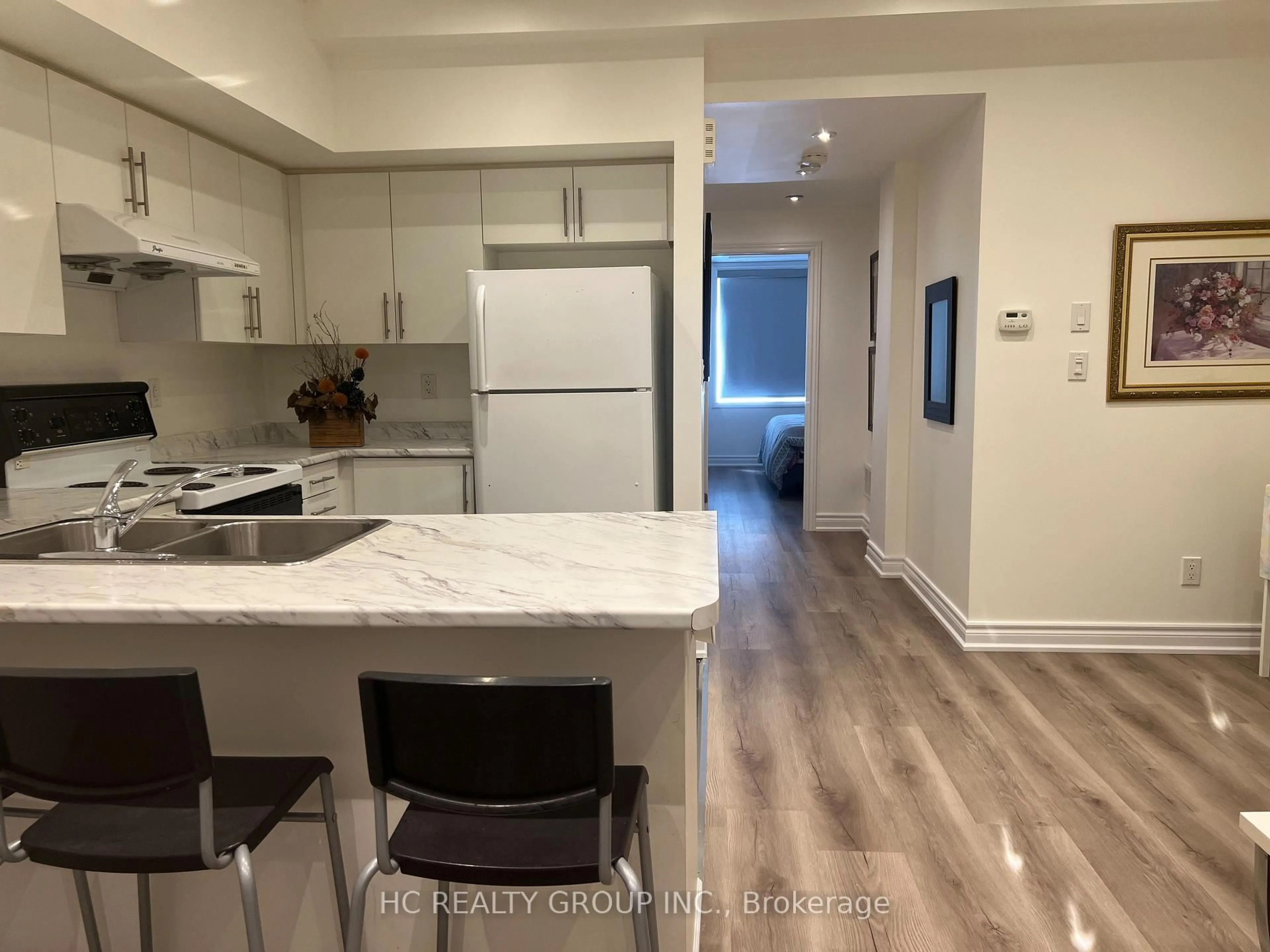 Open concept kitchen, unknown for 15 Eaton Park Lane #26, Toronto Ontario M1W 0A5
