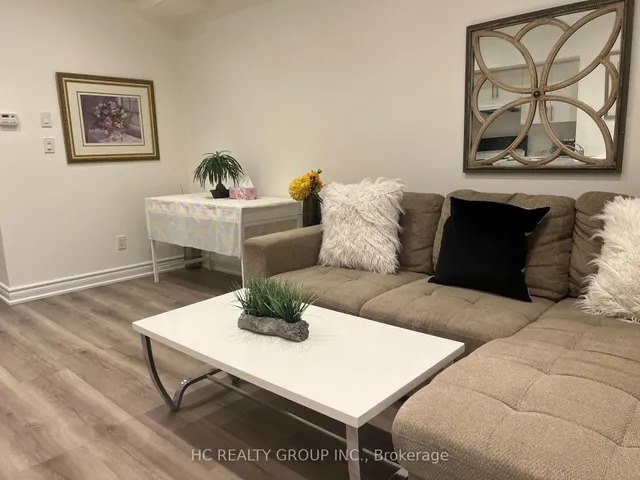 15 Eaton Park Lane #26, Toronto 5