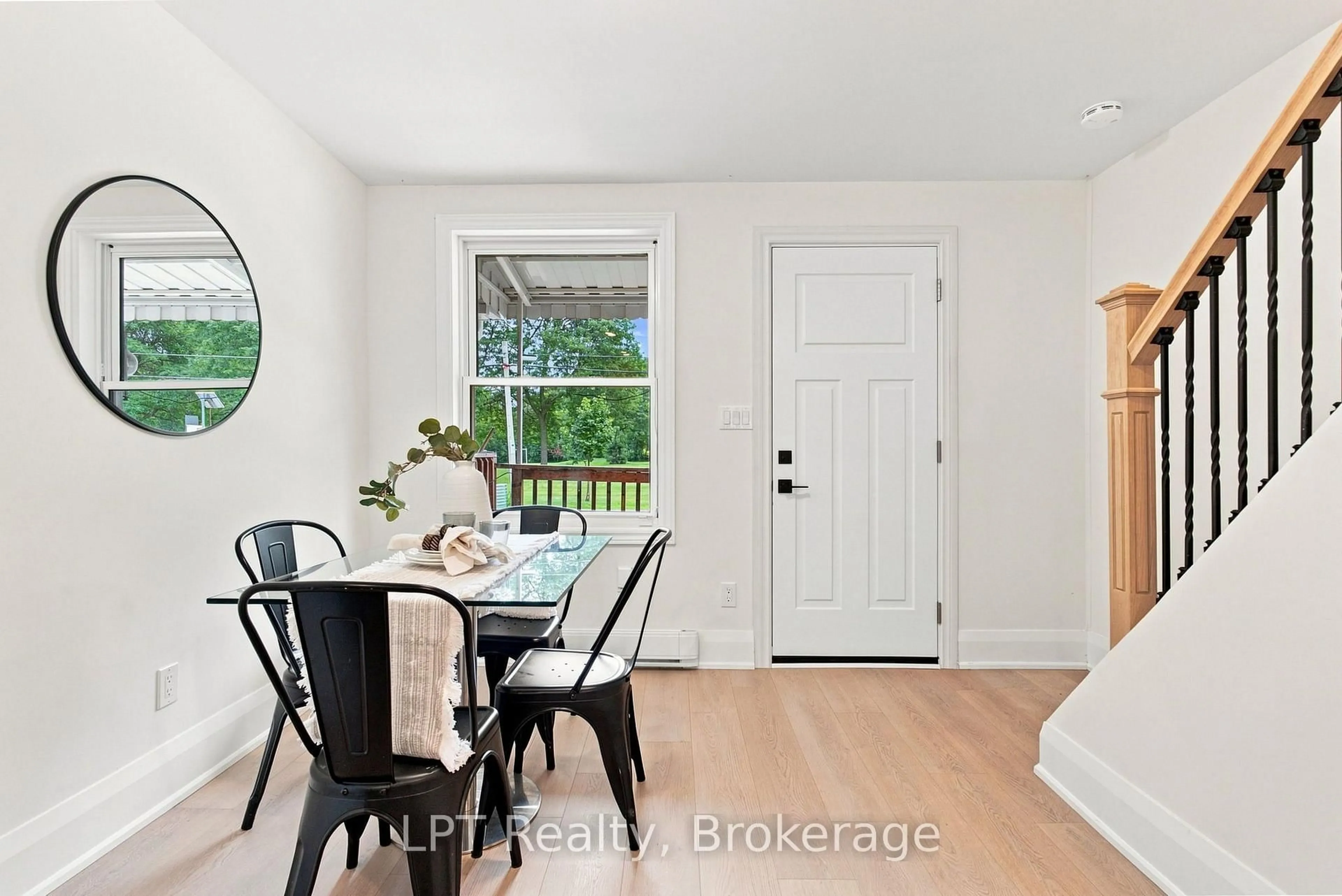 Dining room, wood/laminate floor for 112 Olive Ave, Oshawa Ontario L1H 2P2