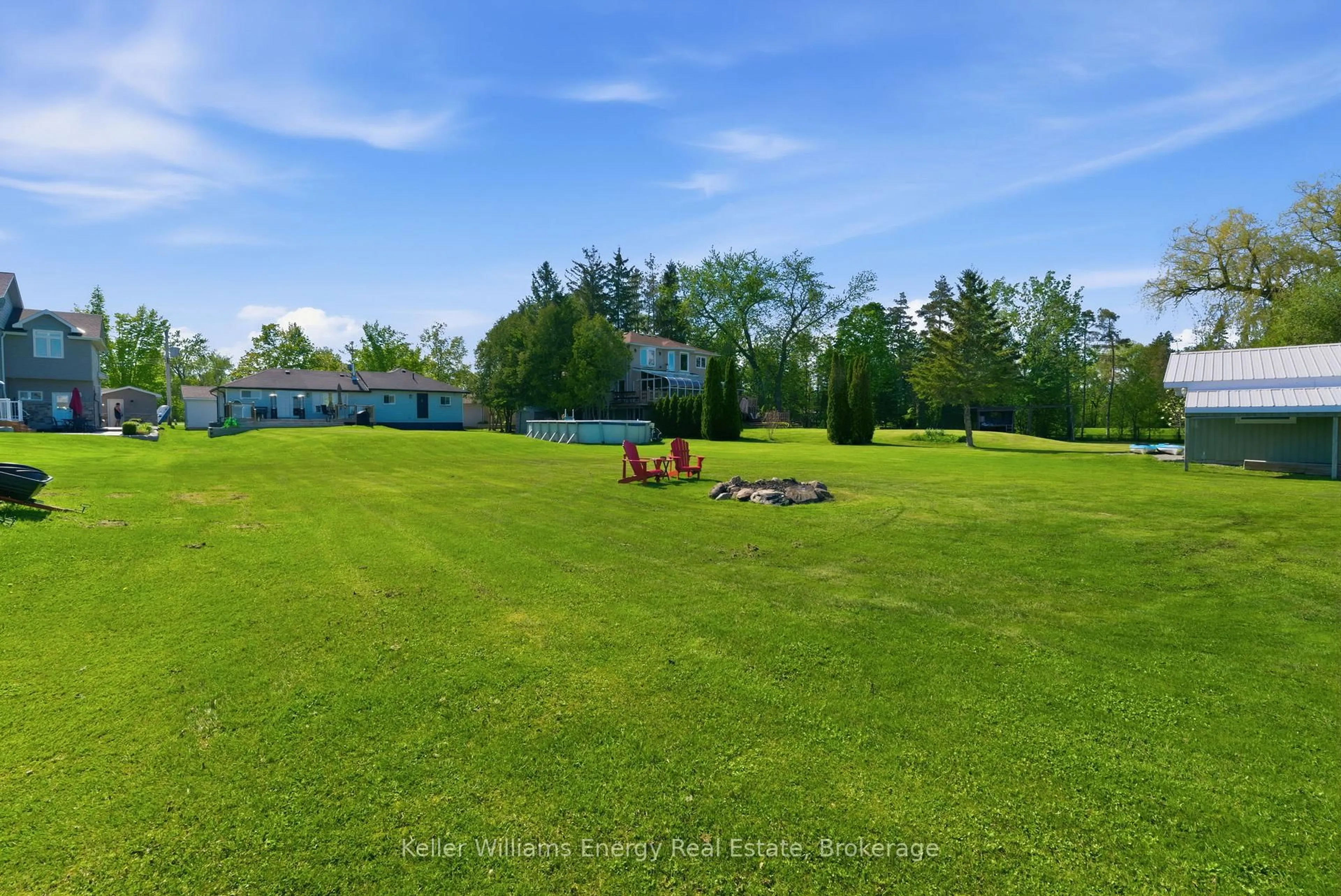 A pic from outside/outdoor area/front of a property/back of a property/a pic from drone, unknown for 67 Edgewood Cres, Scugog Ontario L9L 1B6