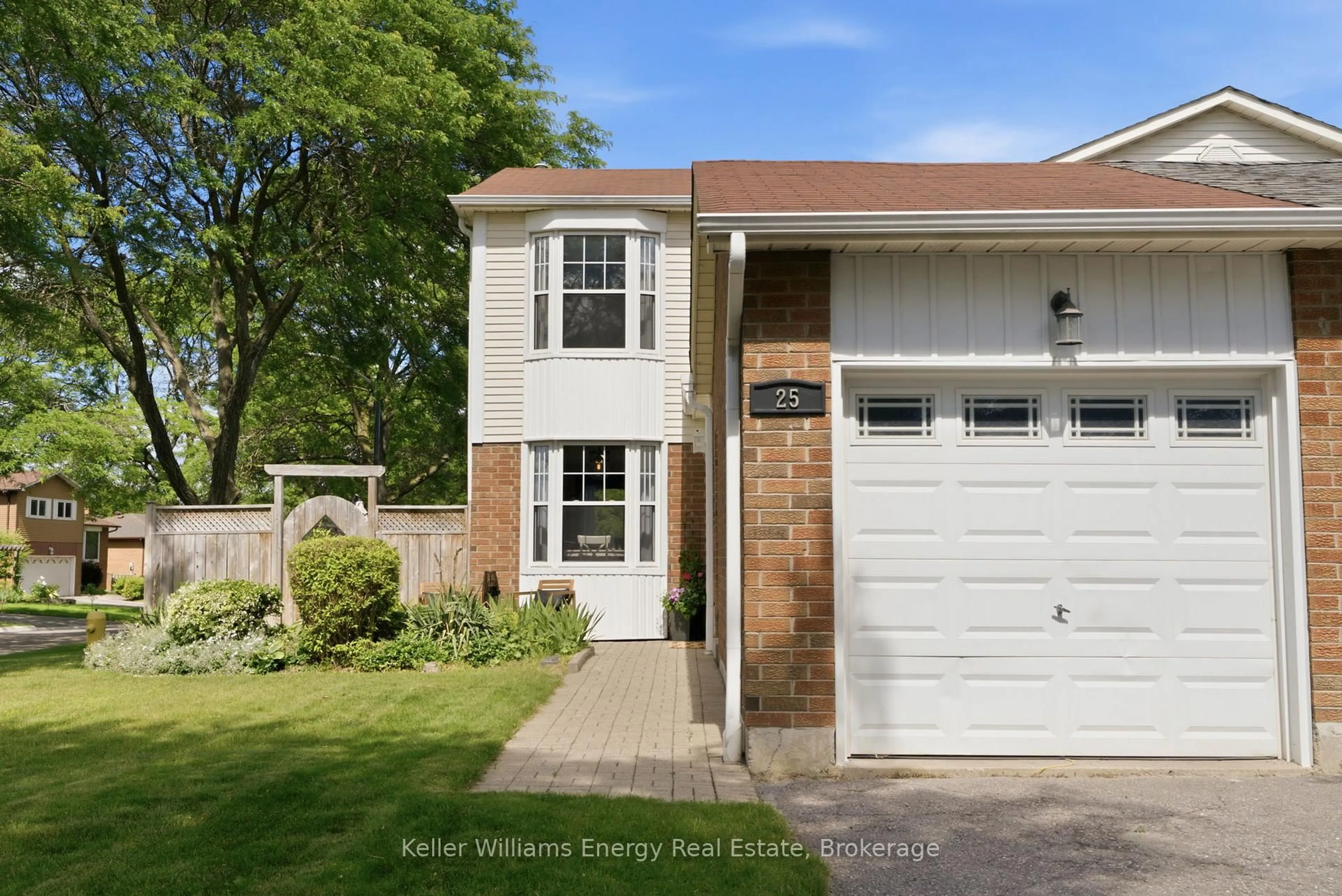Unknown for 25 Habitant Cres, Whitby Ontario L1P 1E1