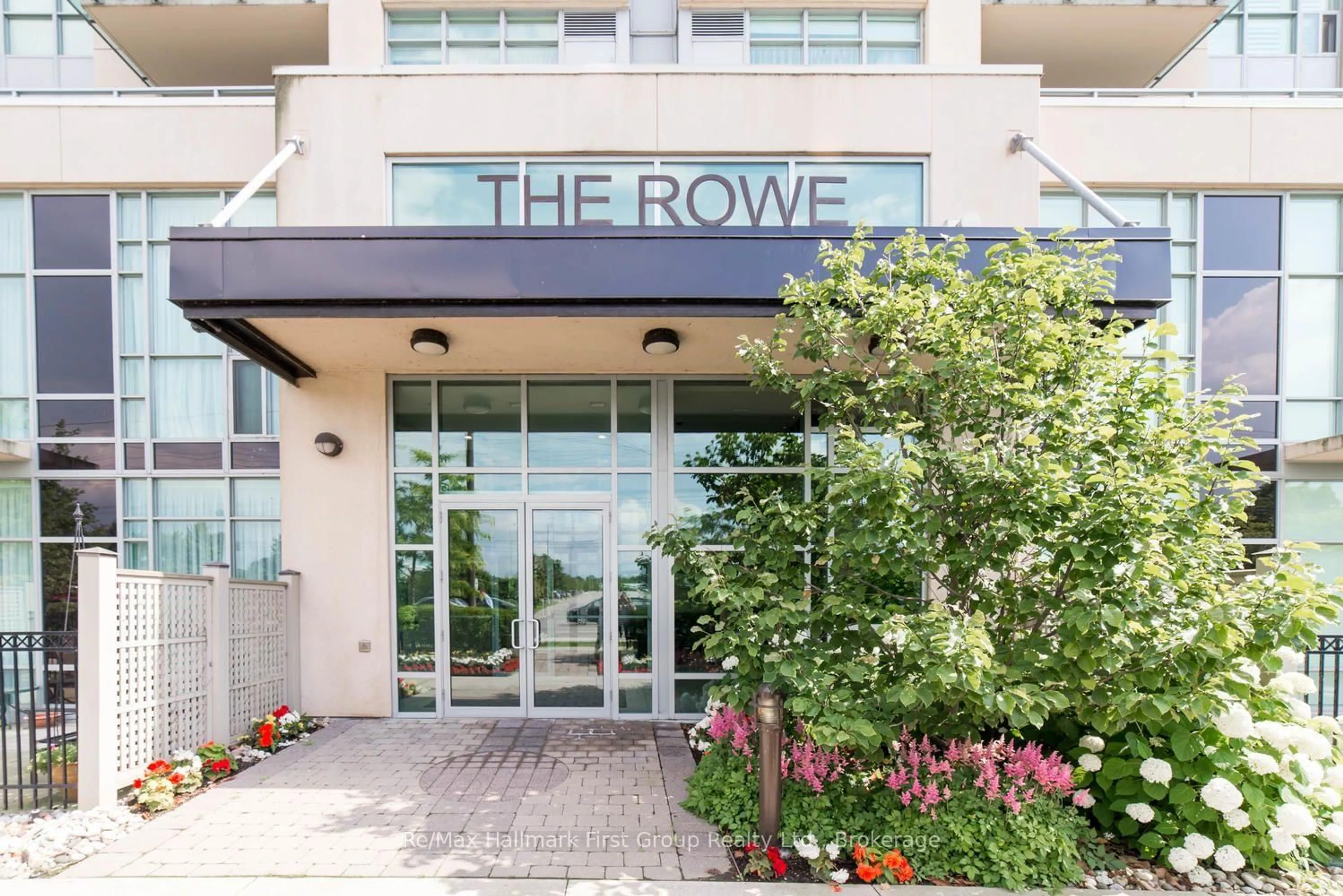 Unknown for 1600 Charles St #302, Whitby Ontario L1N 0G4