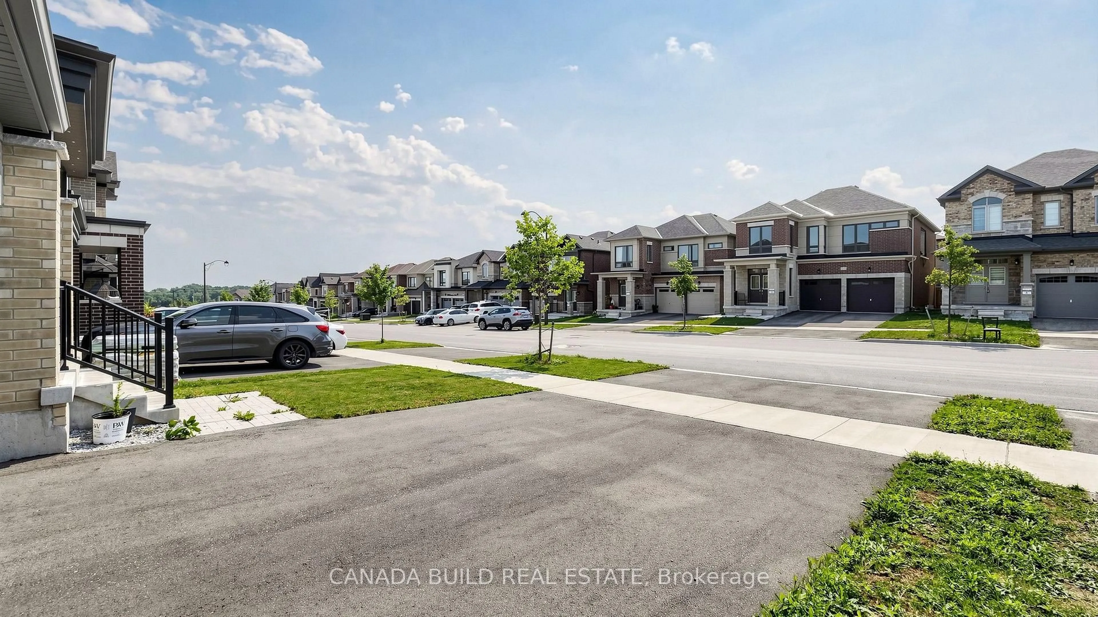 A pic from outside/outdoor area/front of a property/back of a property/a pic from drone, street for 2133 Coppermine St, Oshawa Ontario L1H 8L7
