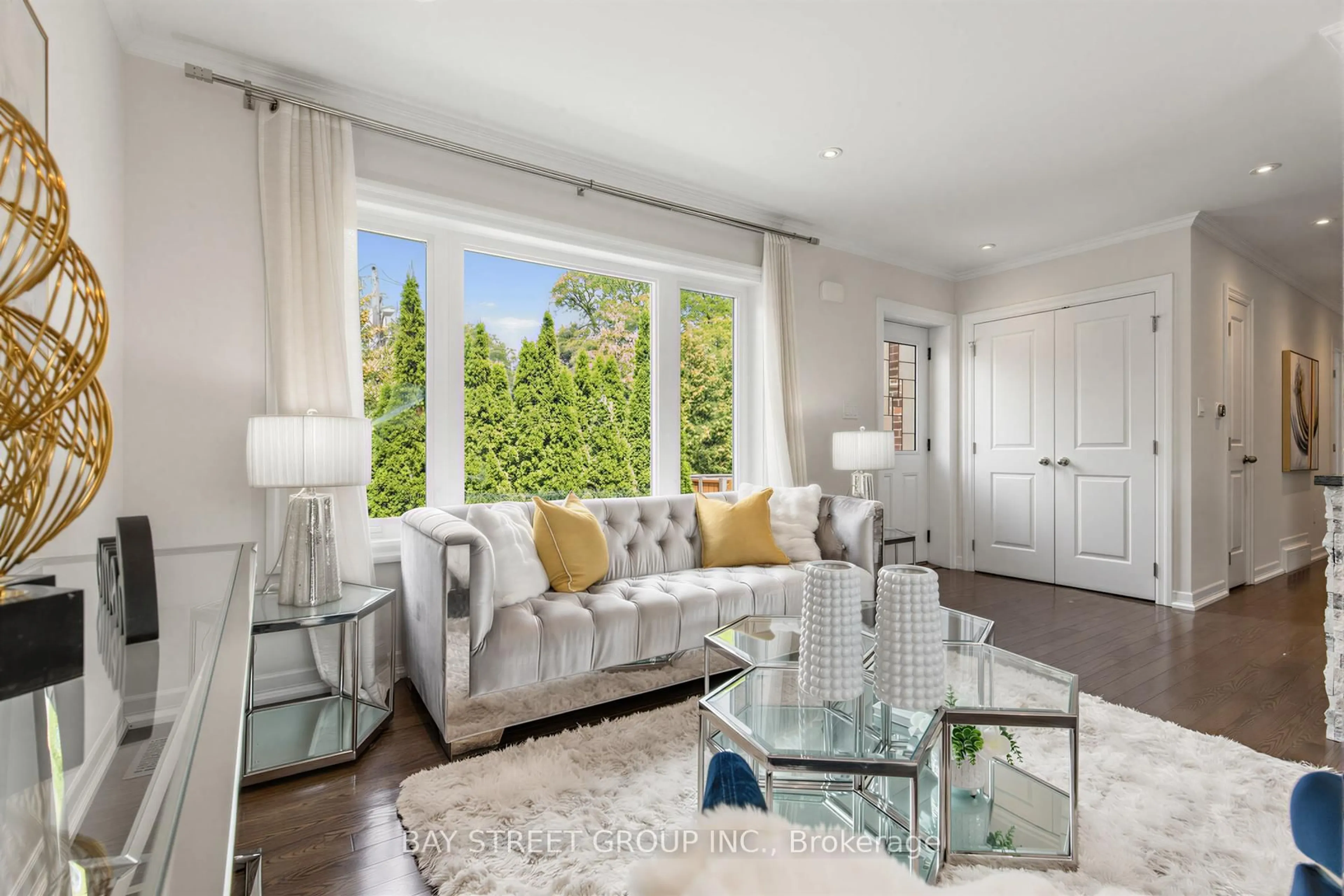 Living room with furniture, unknown for 47 Haileybury Dr, Toronto Ontario M1K 4X7