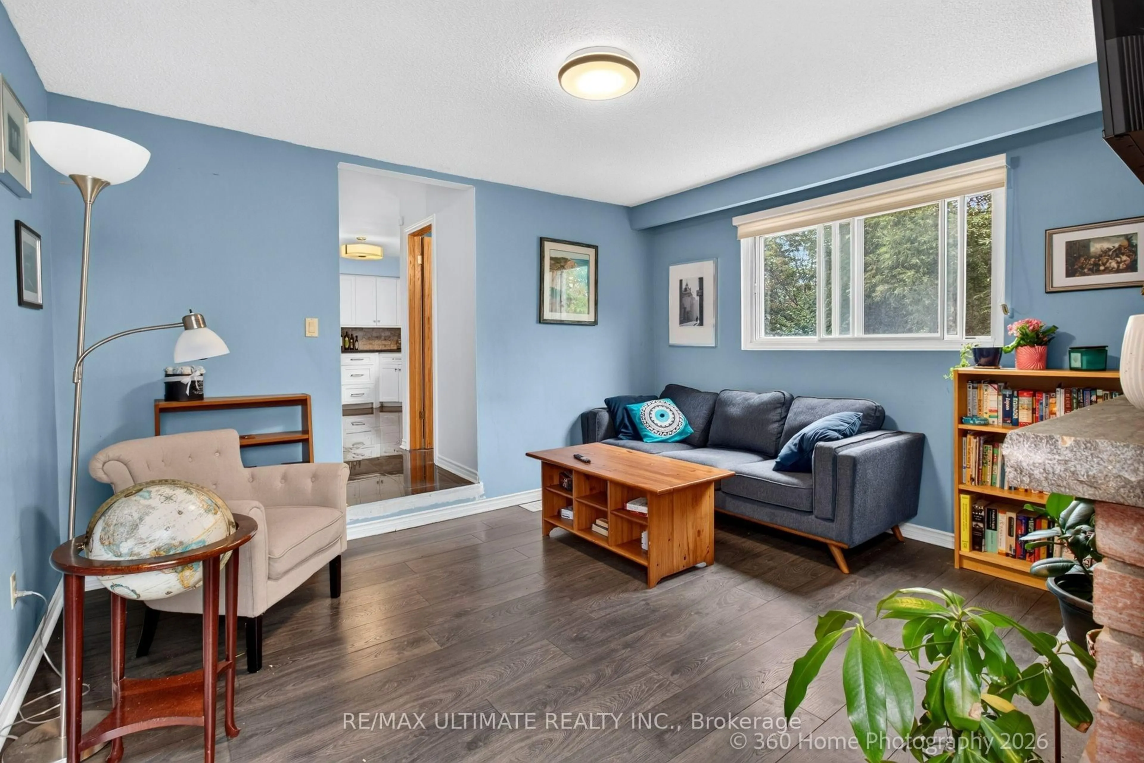 Living room with furniture, unknown for 146 Beaverbrook Crt, Toronto Ontario M1C 3A9