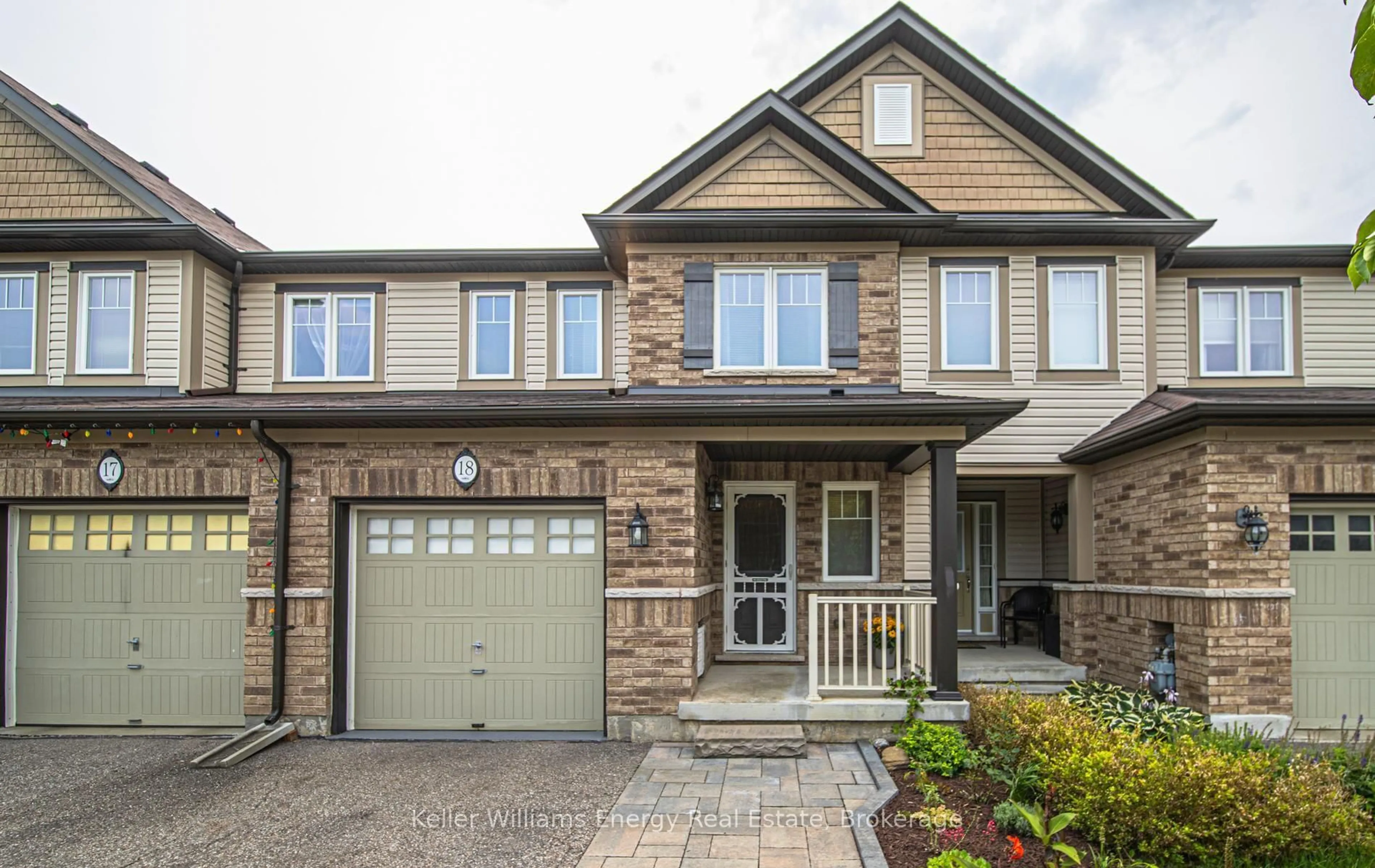 Home with brick exterior material, street for 1640 Grandview St #18, Oshawa Ontario L1K 0S6