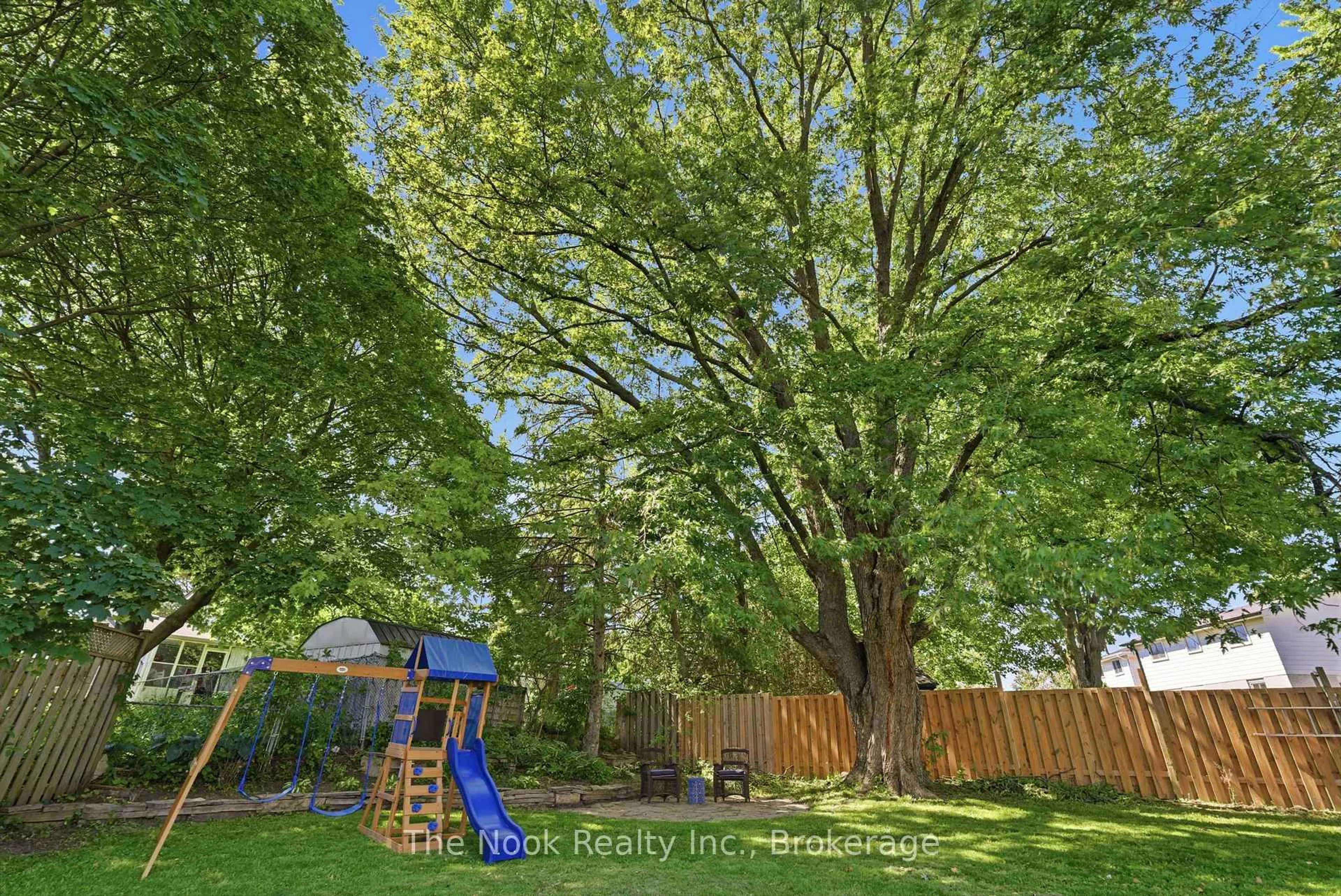 A pic from outside/outdoor area/front of a property/back of a property/a pic from drone, forest/trees view for 30 Deerpark Cres, Clarington Ontario L1C 3M3