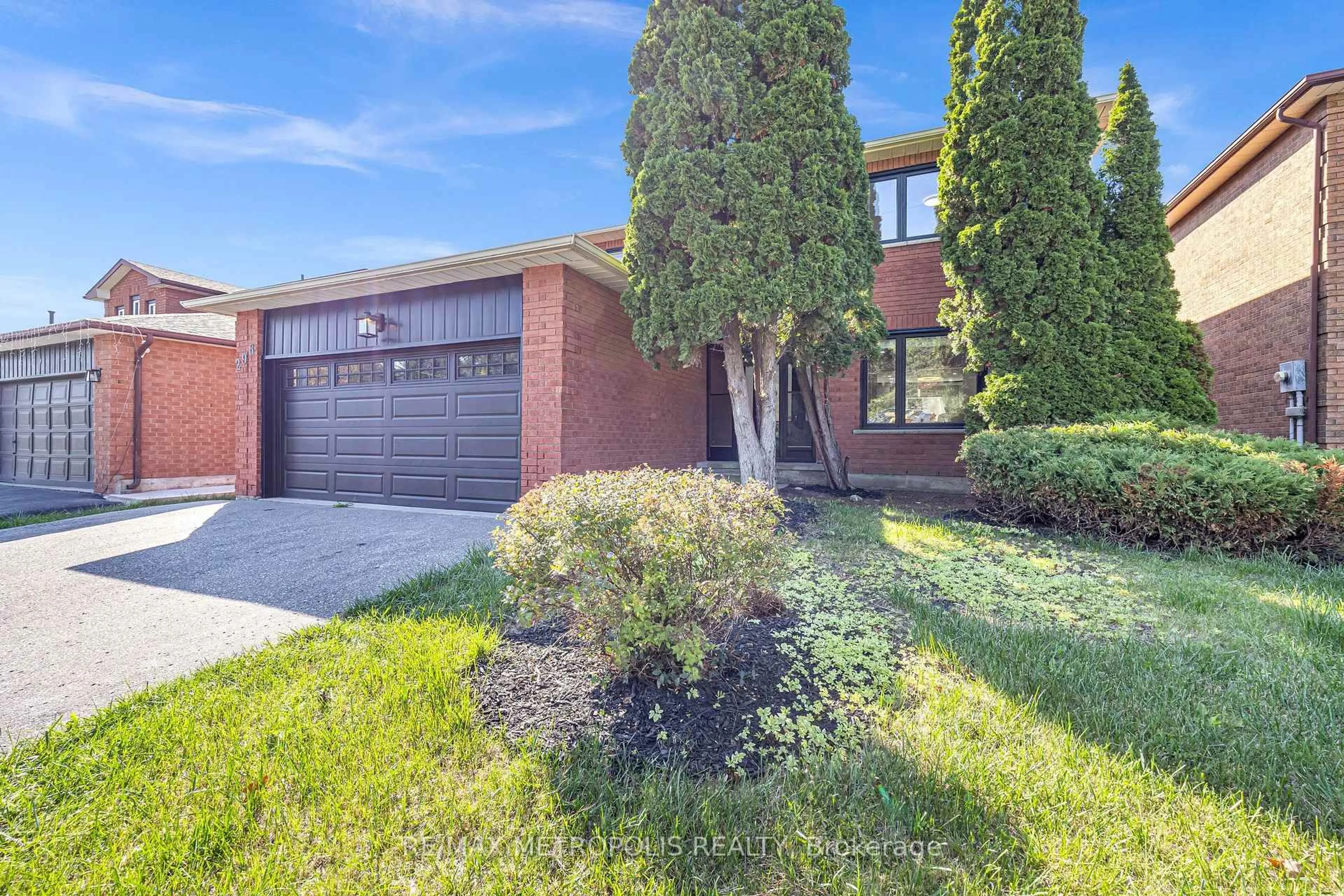 Home with brick exterior material, street for 296 Thornton Rd, Oshawa Ontario L1J 6T7