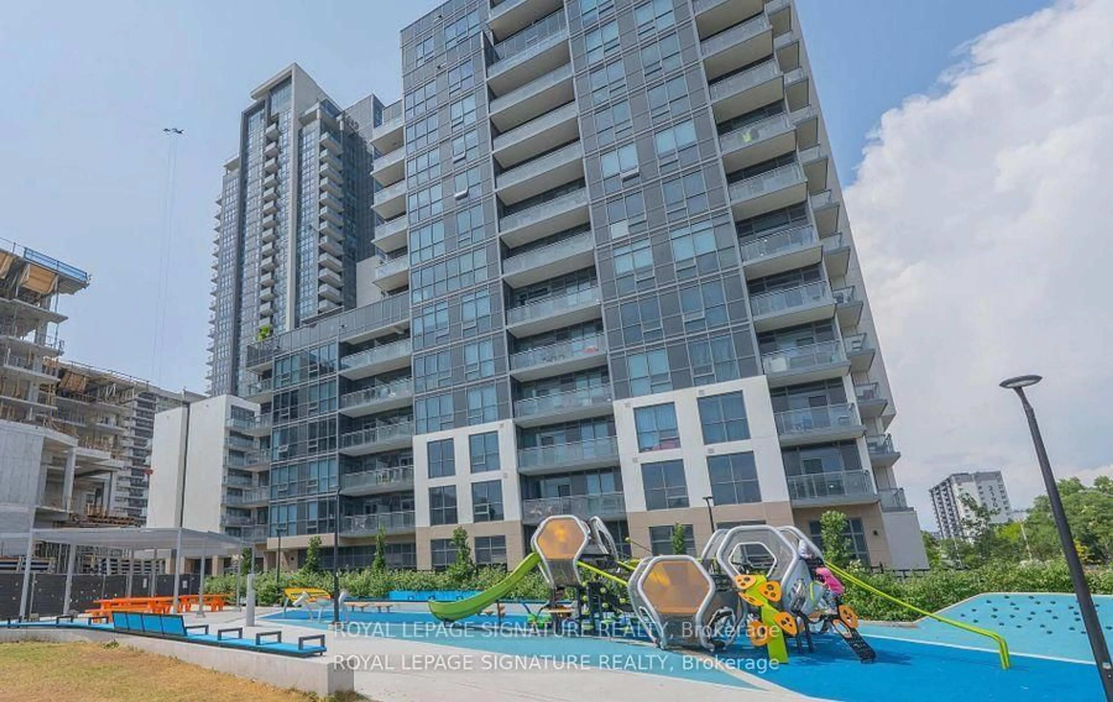 Pool for 30 Meadowglen Pl #519, Toronto Ontario M1G 0A6