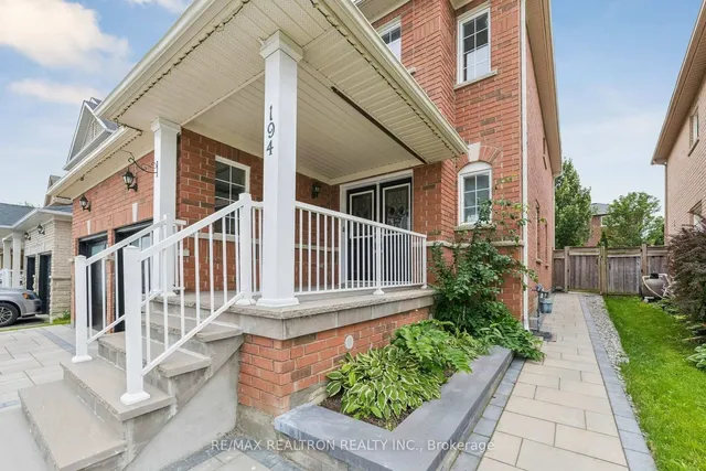 194 Robert Adams Dr, Clarington 3