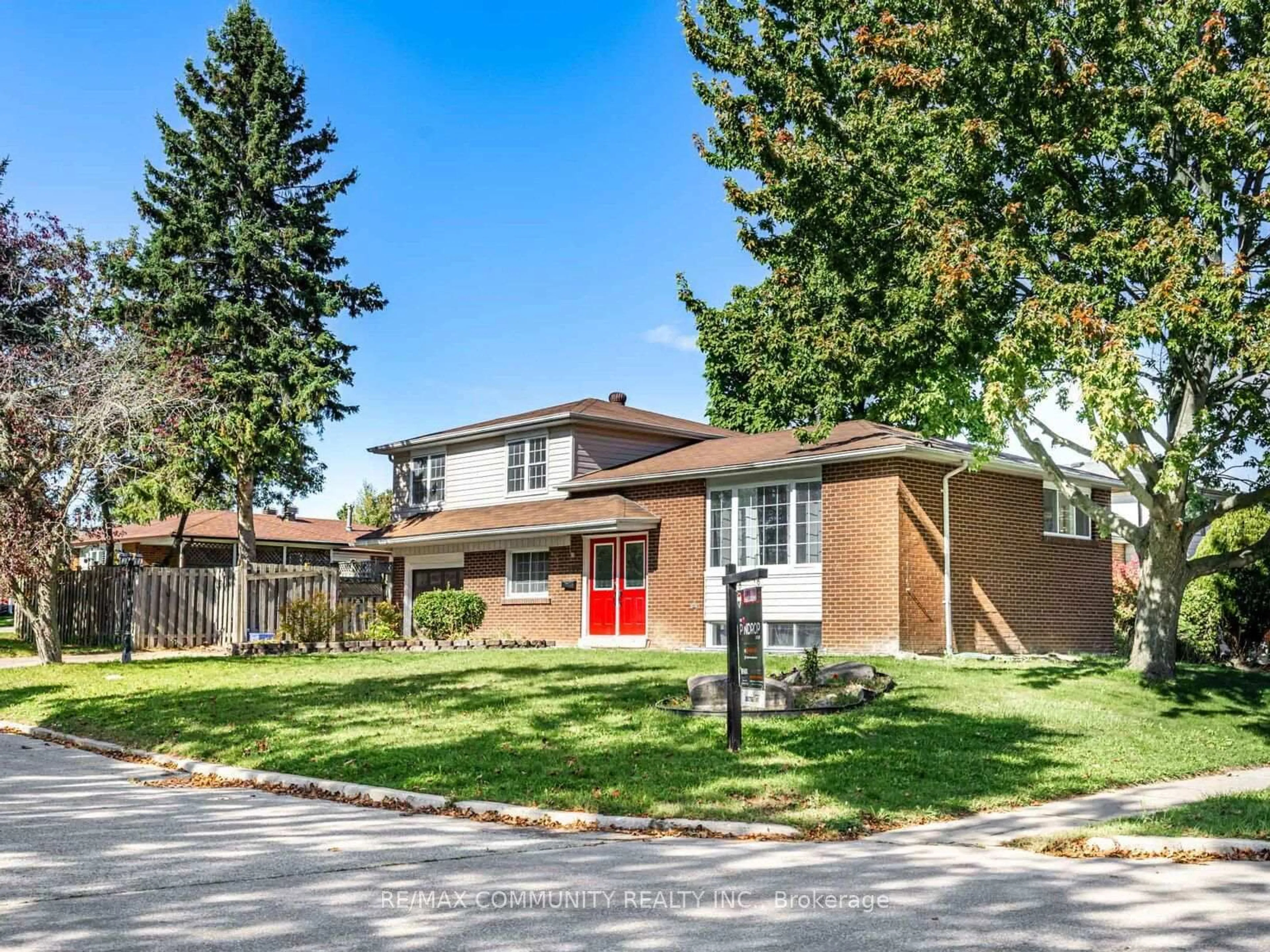Home with brick exterior material, street for 122 Bryant Rd, Ajax Ontario L1S 2Y8