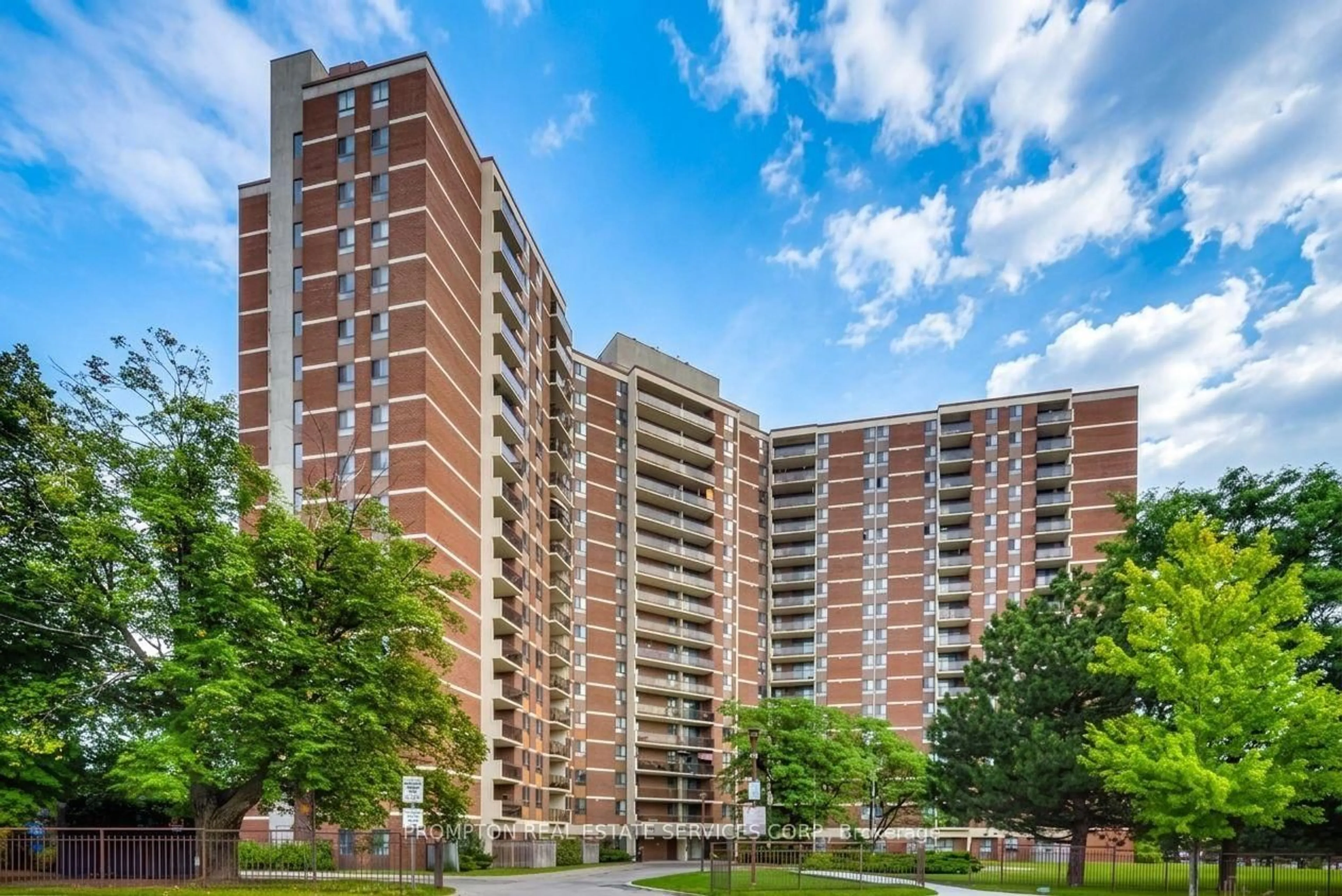 Unknown for 121 Trudelle Dr #104, Toronto Ontario M1J 3K4