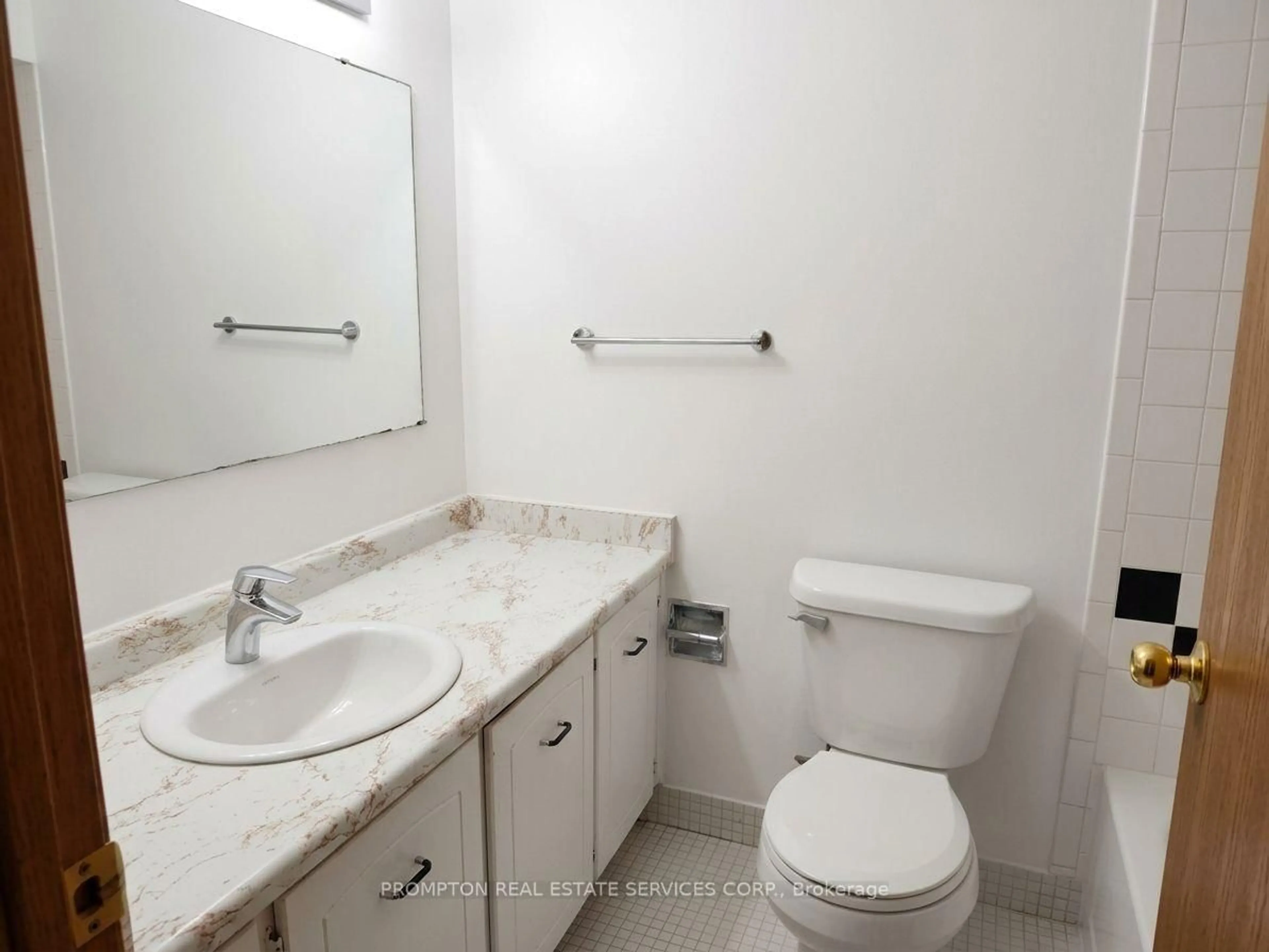 Standard bathroom, floor is not visible for 121 Trudelle Dr #104, Toronto Ontario M1J 3K4