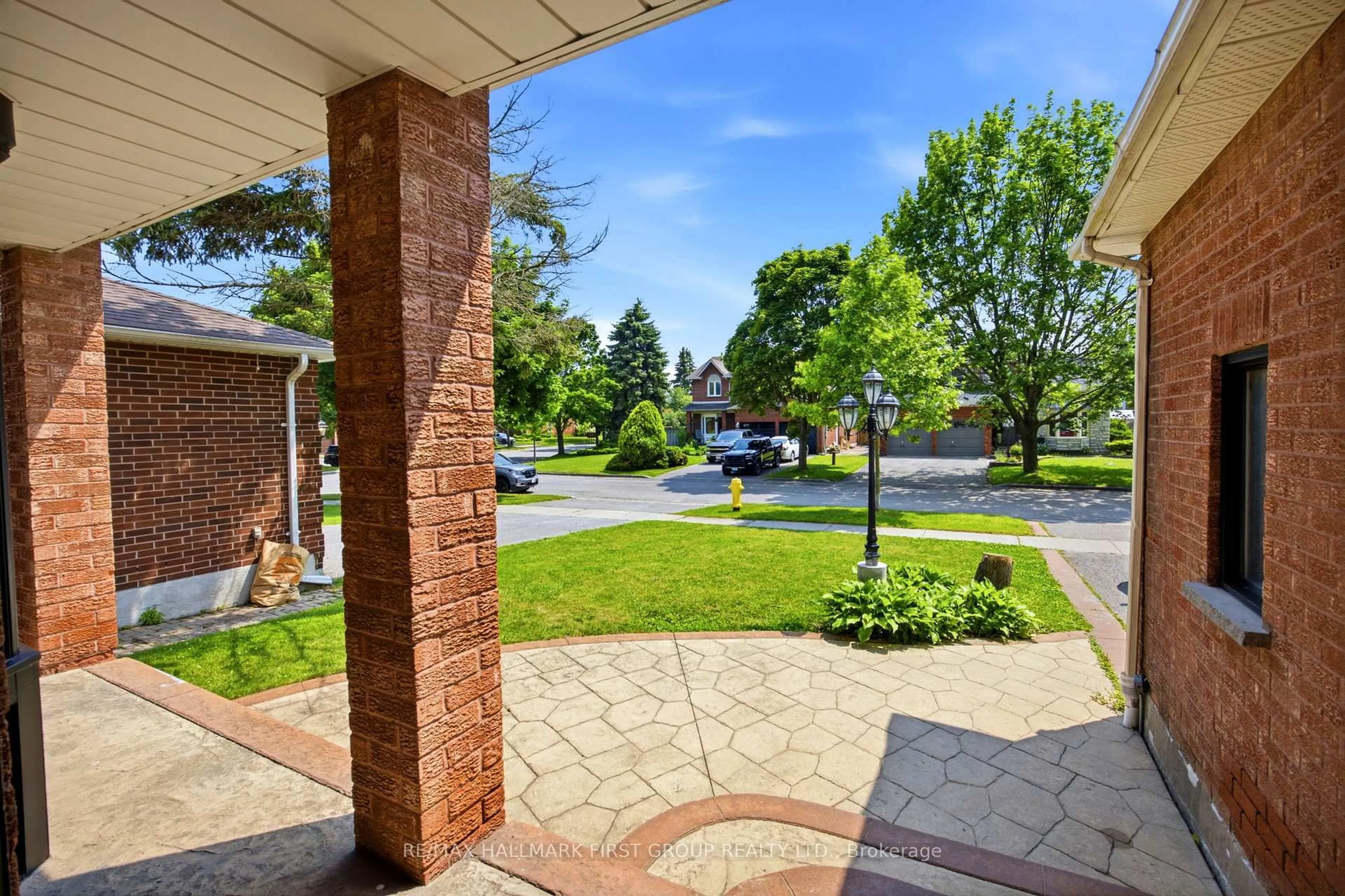 Patio, street for 15 Sallis Dr, Ajax Ontario L1S 6Y9