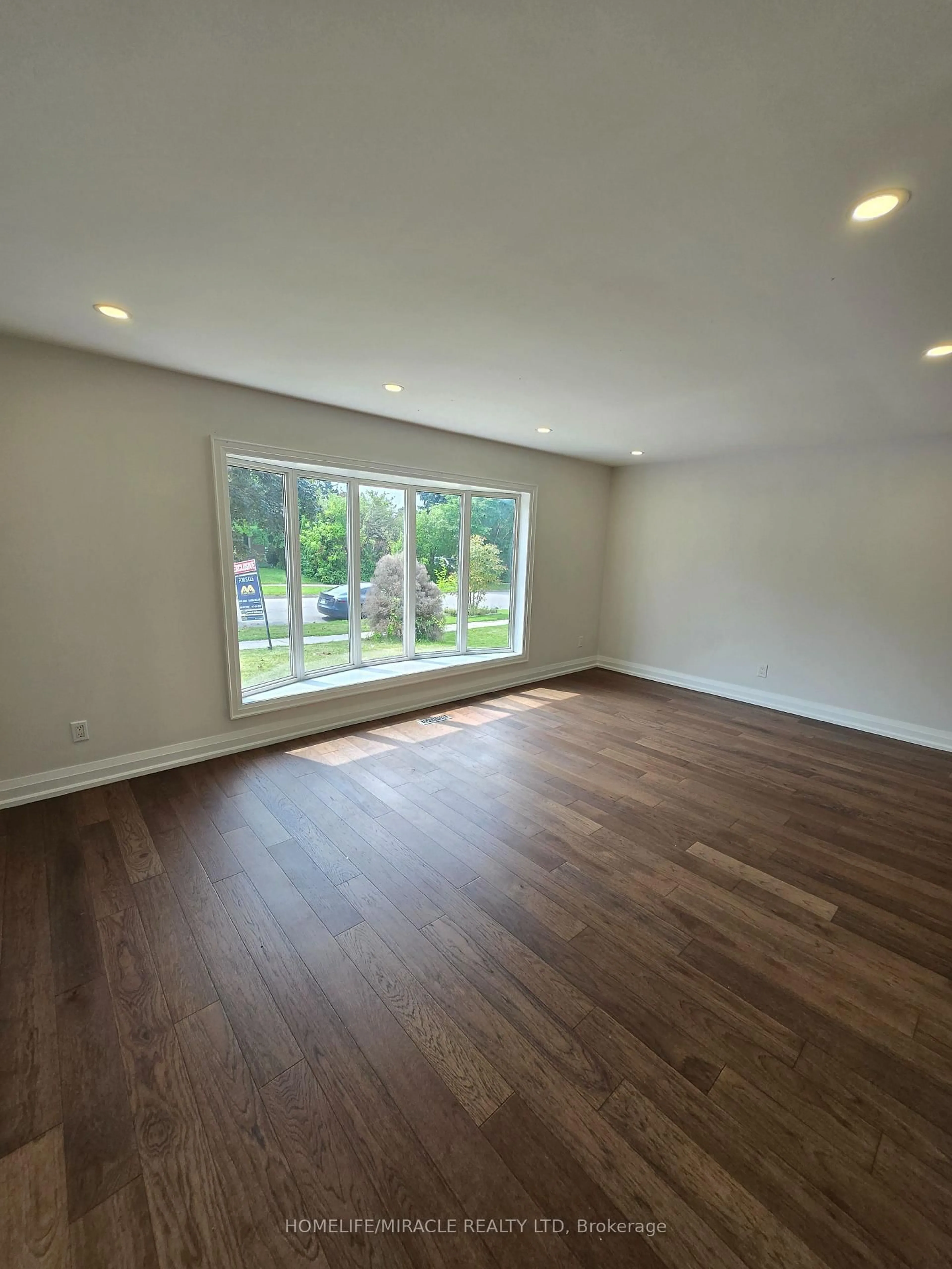 A pic of a room for 44 Staley Terr, Toronto Ontario M1W 2E7
