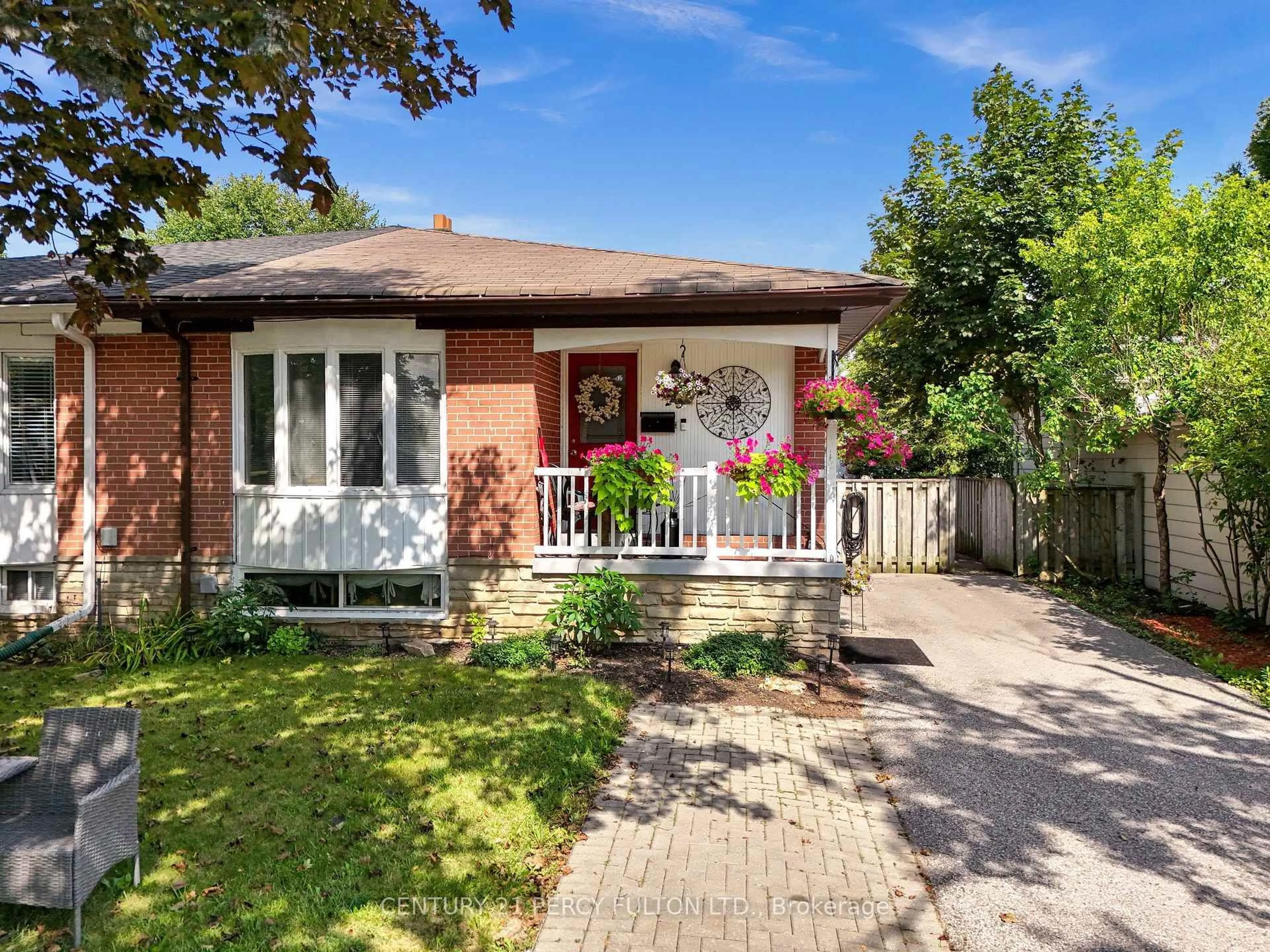 Home with brick exterior material, street for 719 Balaton Ave, Pickering Ontario L1W 1W3